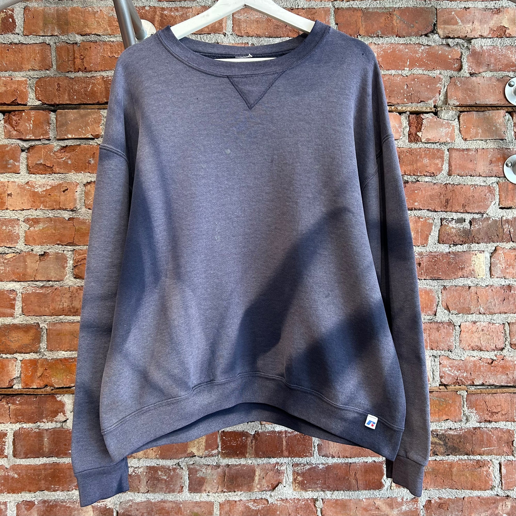 RUSSELL ATHETLIC 90S VINTAGE FADER CREWNECK ‘FADED INDIGO’