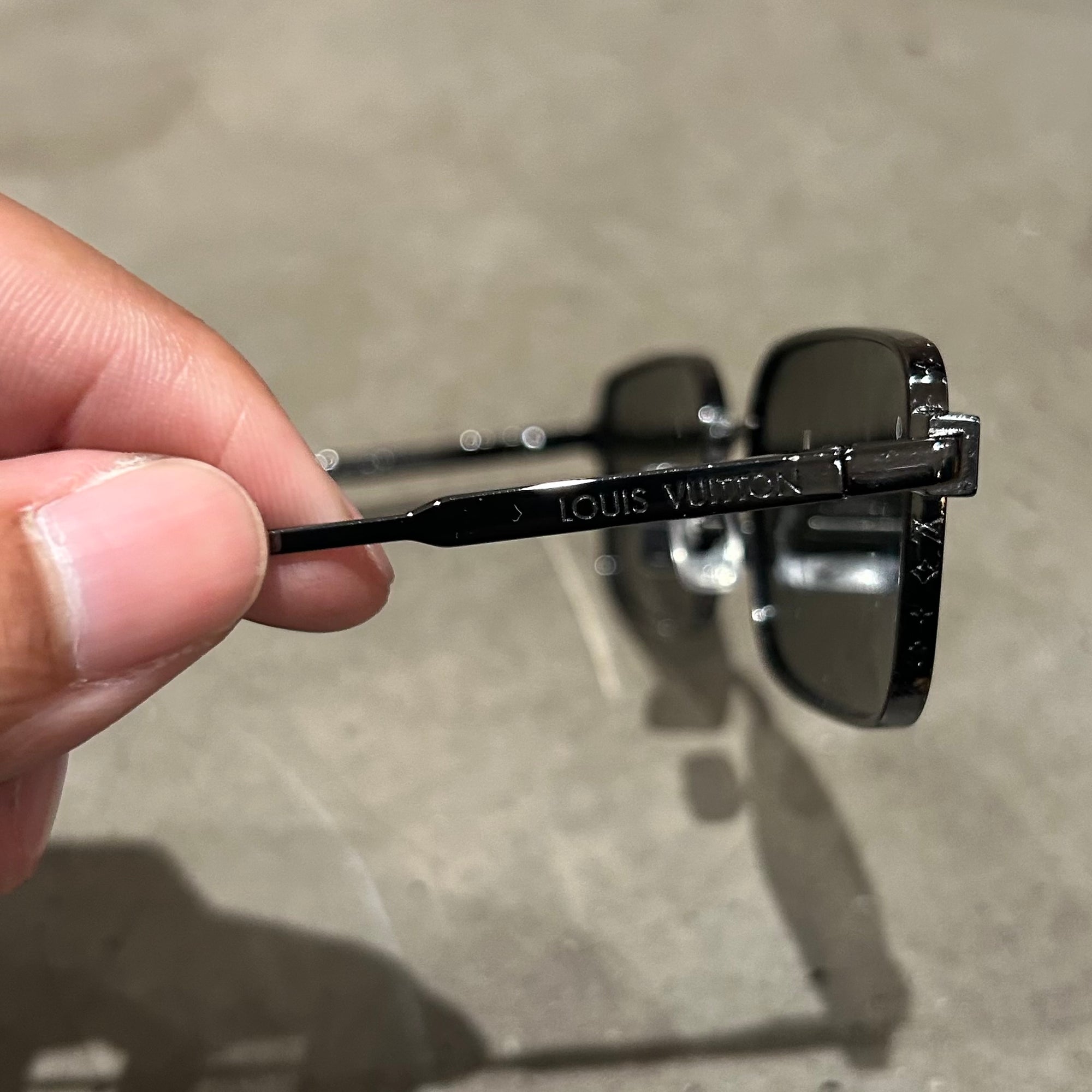 LOUIS VUITTON PURE SQUARE S00 SUNGLASSES ‘BLACK’
