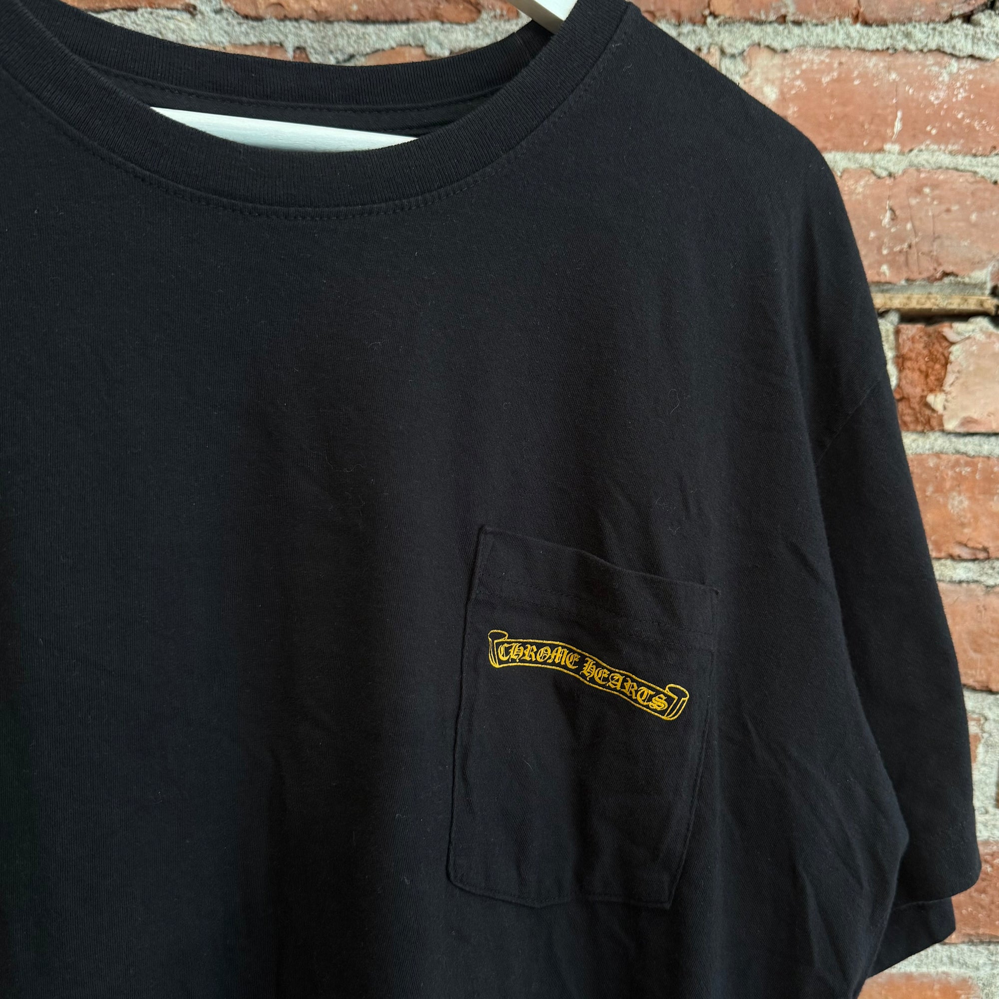 CHROME HEARTS SMOKED PLUS CROSS TEE ‘BLACK’