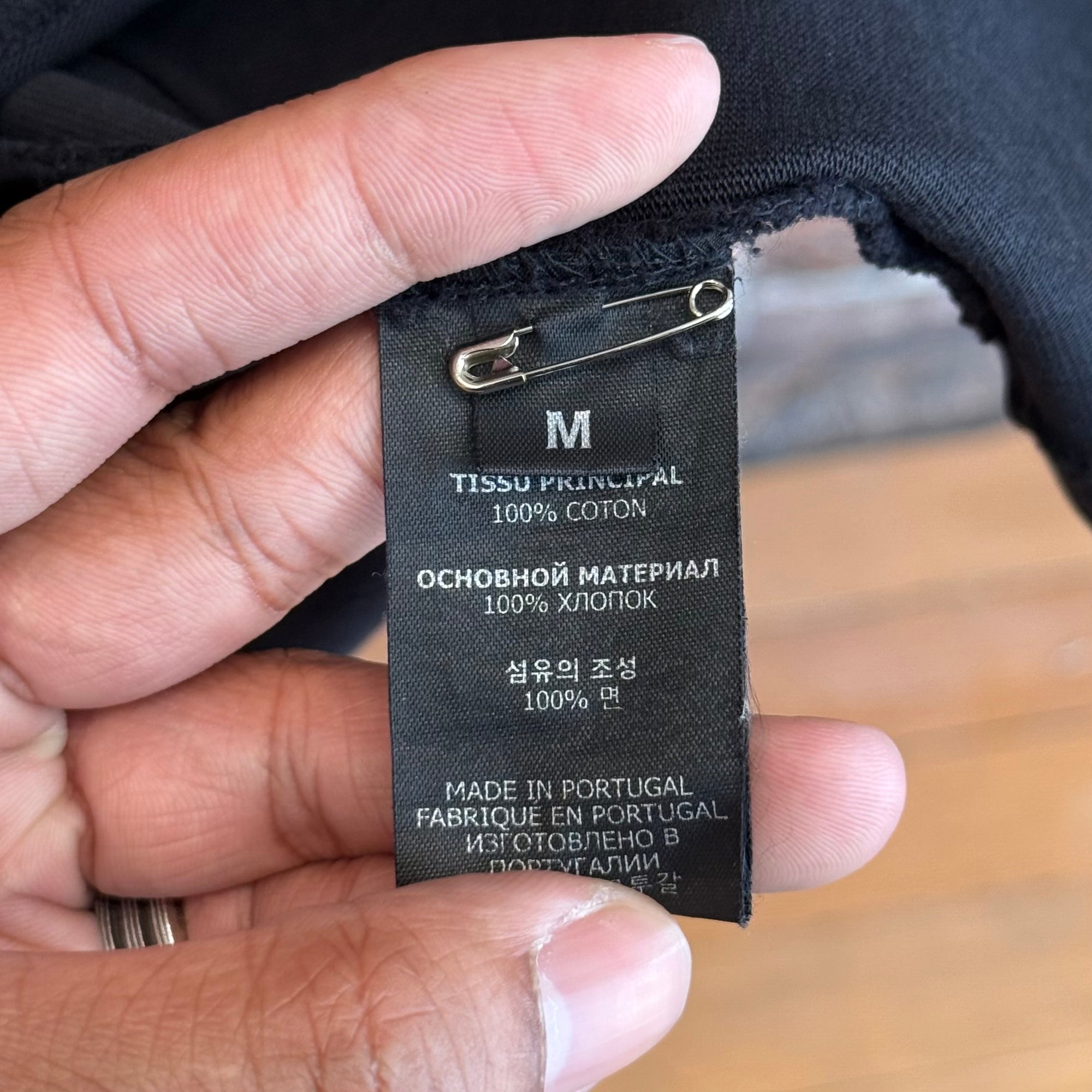 VETEMENTS LOGO LONGSLEEVE ‘BLACK’