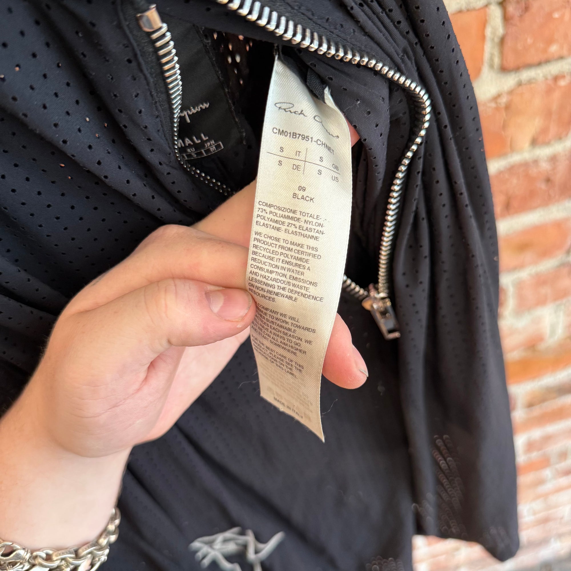 RICK OWENS x CHAMPION ZIP POD SHORTS ‘BLACK’