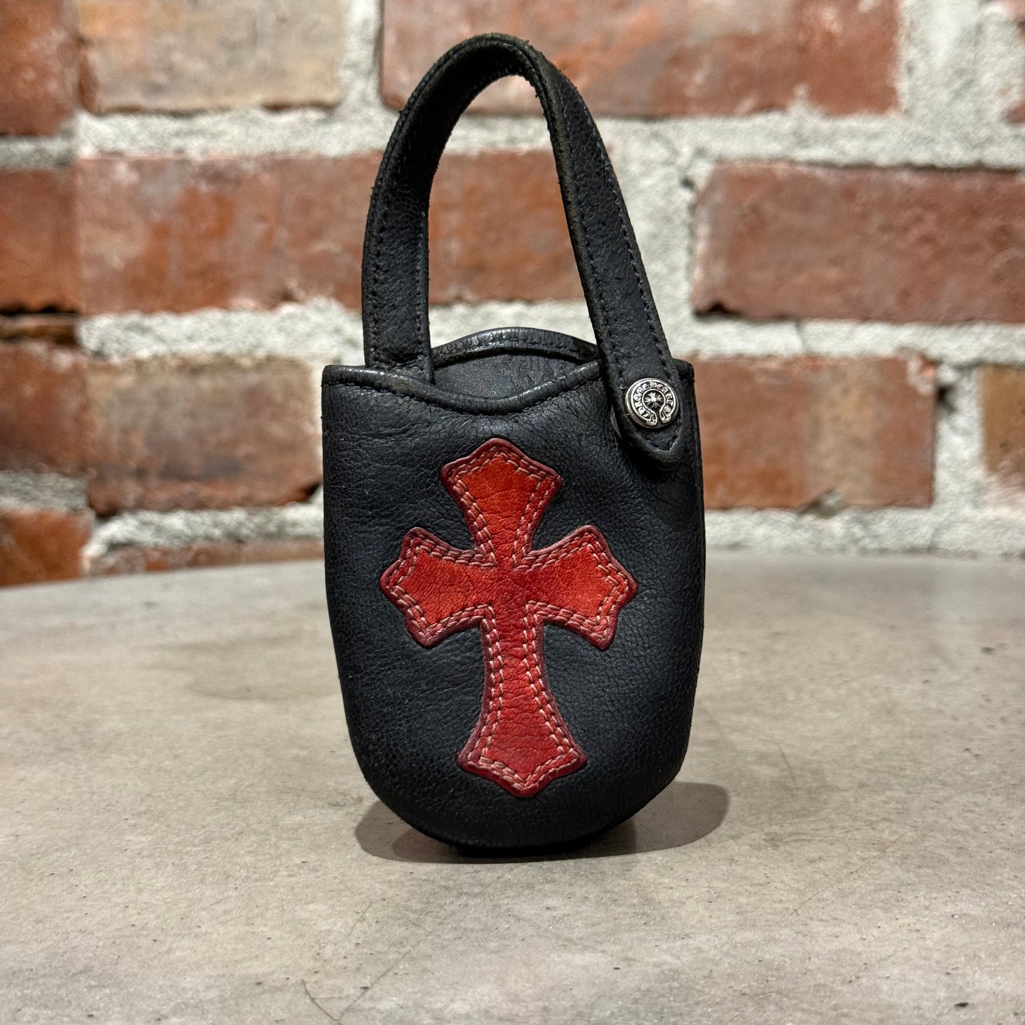 CHROME HEARTS ZIPPO SLING POUCH ‘BLACK/RED’