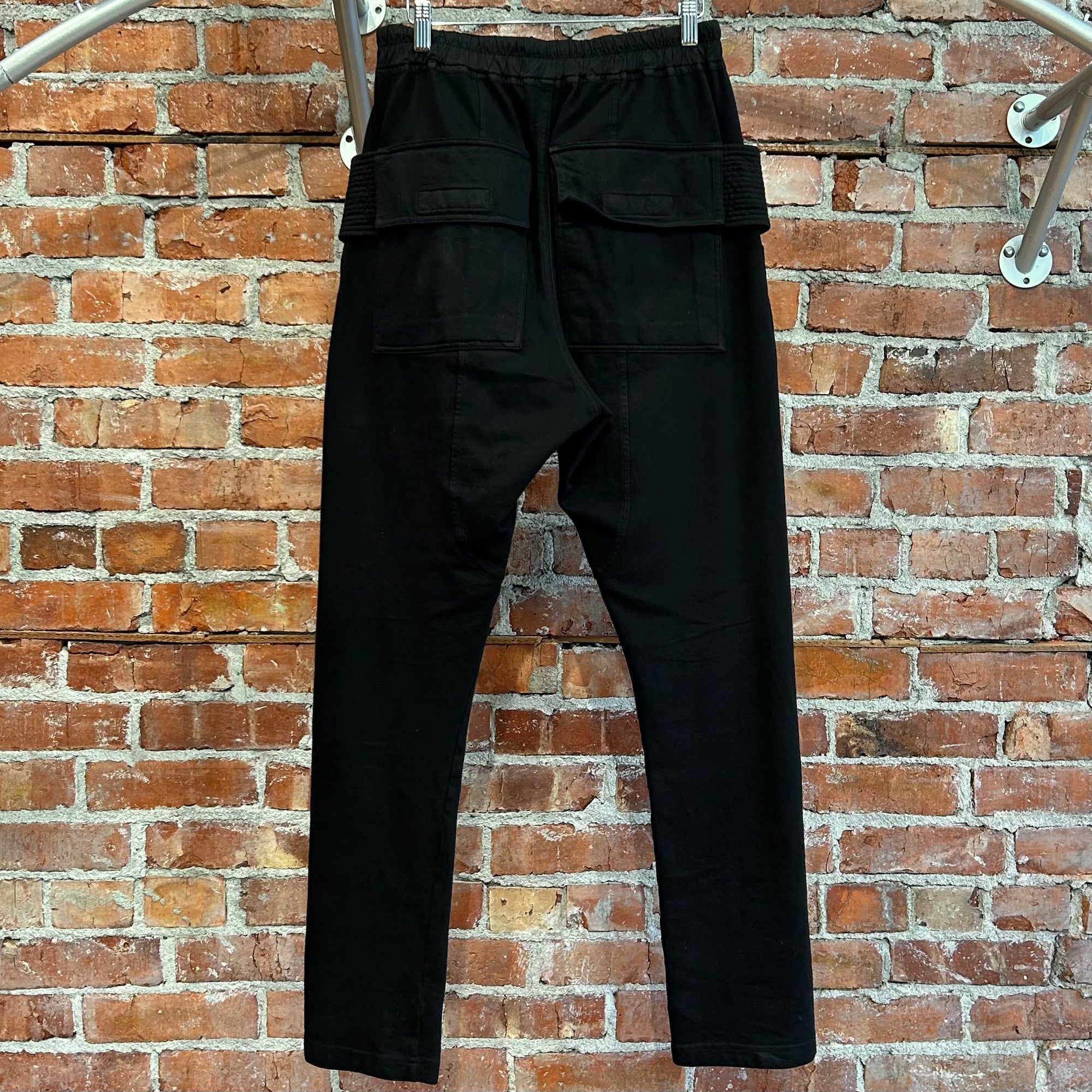 RICK OWENS FW23 LUXOR DRKSDHW RIG CREATCH CARGOS ‘BLACK’