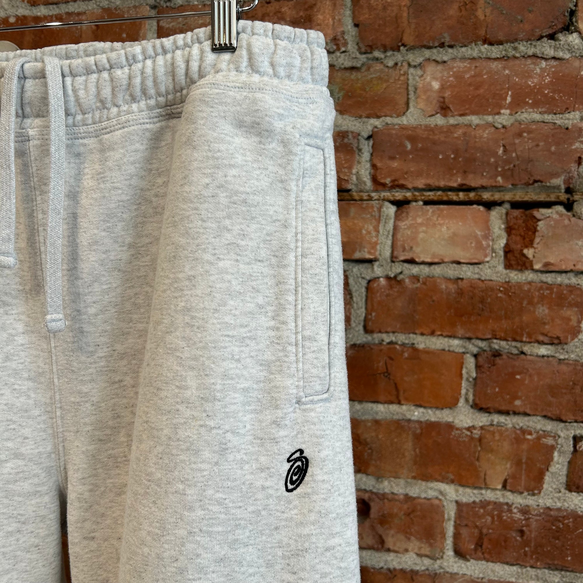 STUSSY S-LOGO SWEATPANTS ‘HEATHER GRAY’