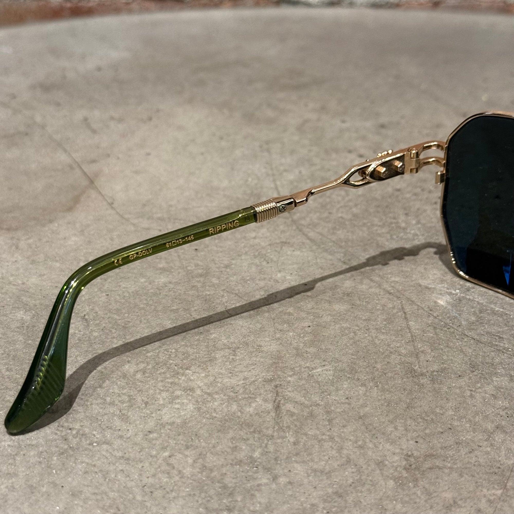 CHROME HEARTS RIPPING AVIATOR SUNGLASSES ‘GOLD’