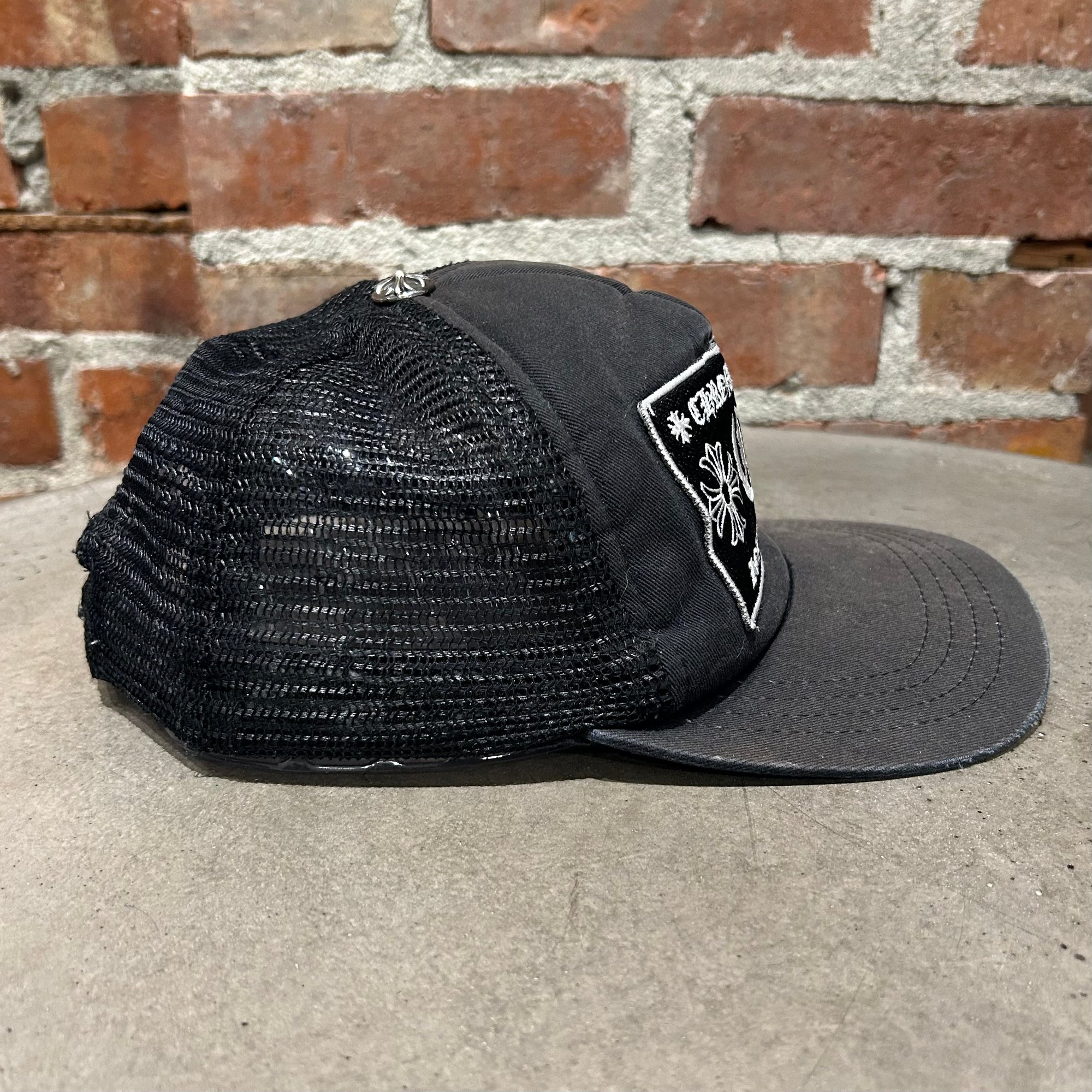 CHROME HEARTS VINTAGE CH TRUCKER HAT ‘BLACK’