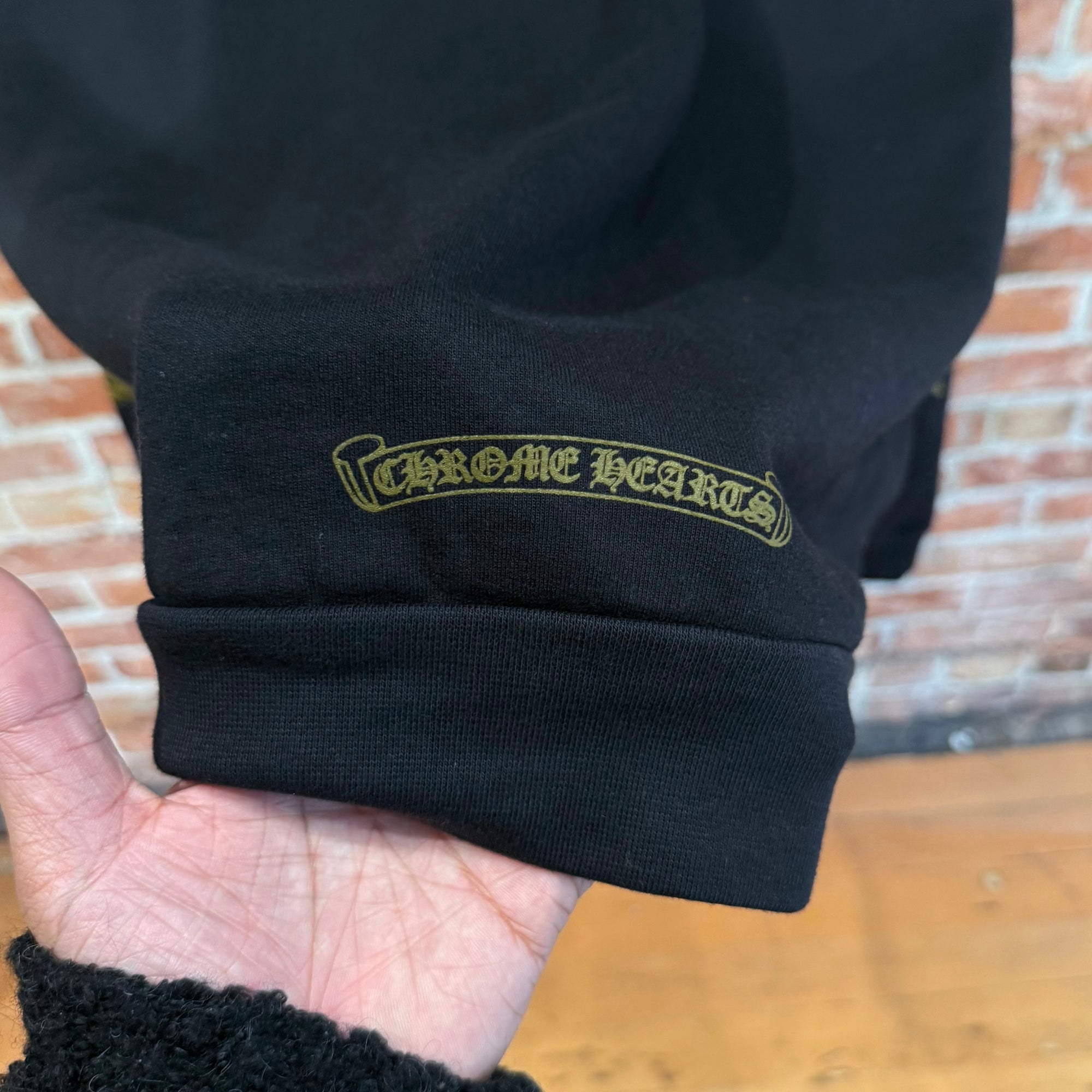 CHROME HEARTS OLIVE VERTICAL SCRIPT HOODIE ‘BLACK’