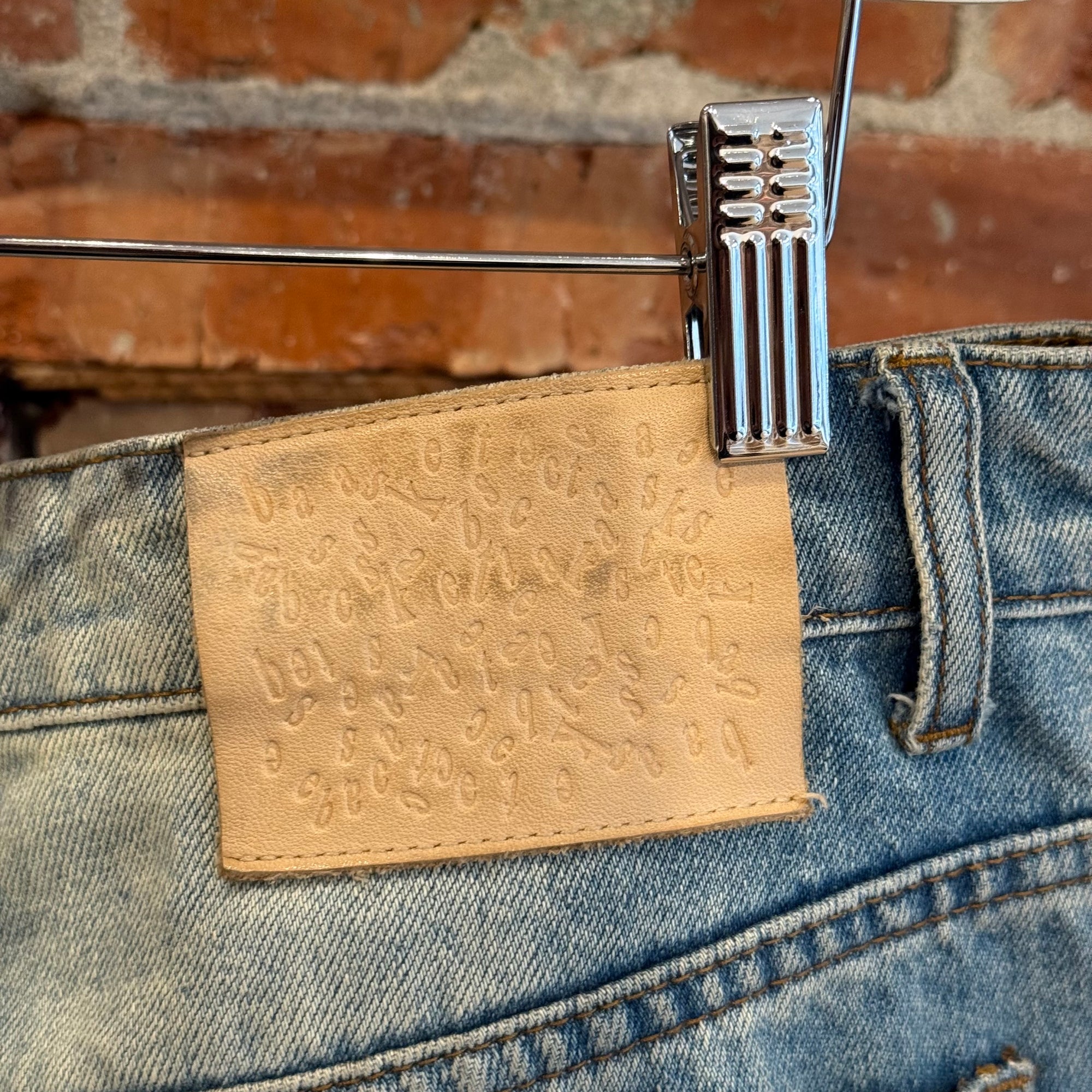 BASKETCASE GALLERY BREACHER DENIM SHORTS ‘LIGHT WASH’