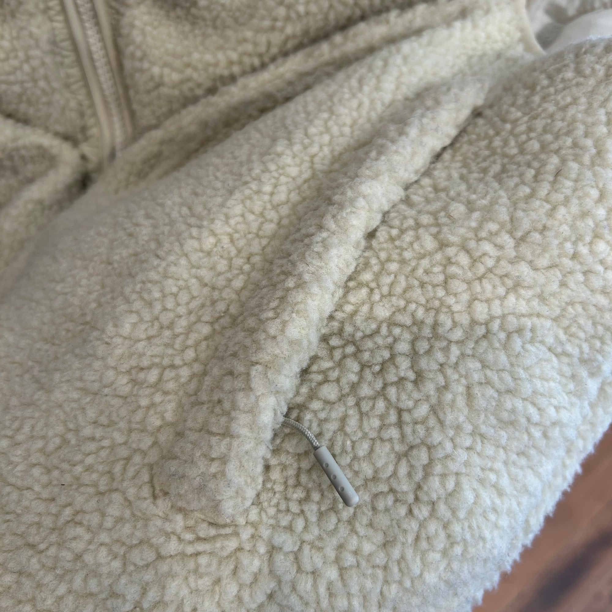 ENTIRE STUDIOS SHERPA FLEECE VEST ‘CREAM’