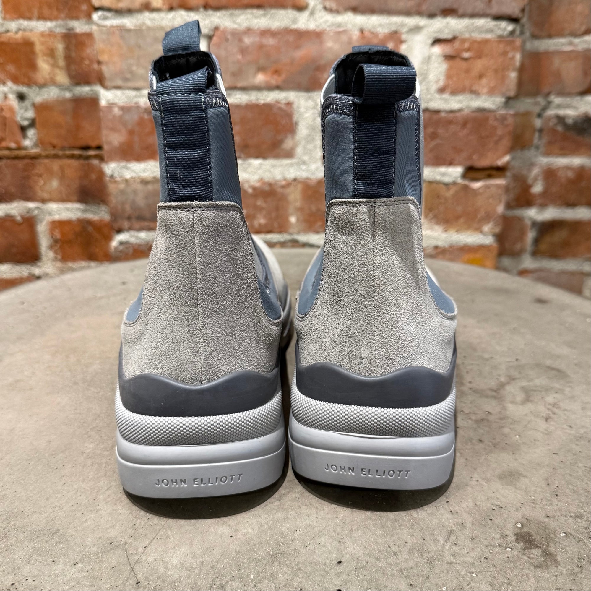 JOHN ELLIOTT CALDERA CHELSEA BOOTS ‘GREY’