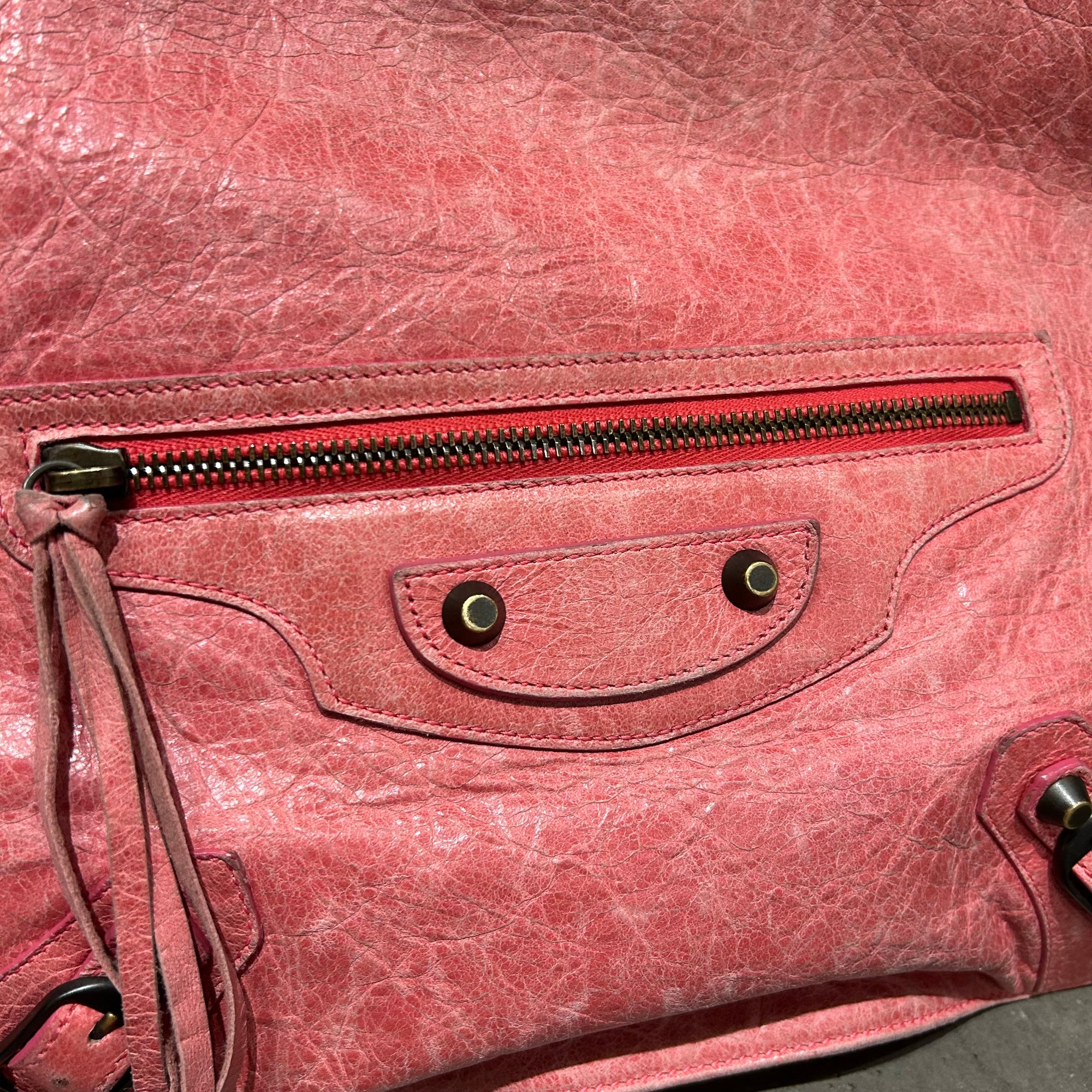 BALENCIAGA CITY MESSENGER SHOULDER BAG ‘RED’