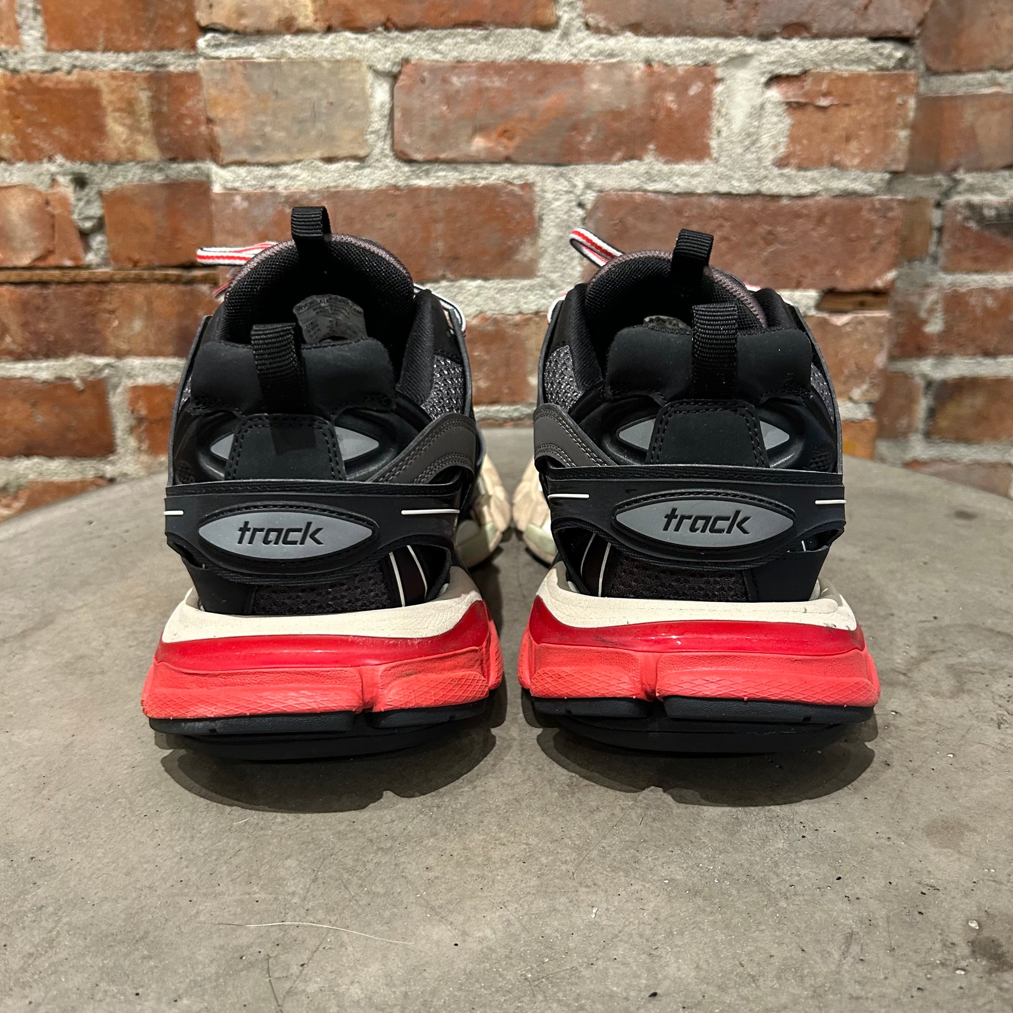 BALENCIAGA TRACK SNEAKERS ‘BLACK/RED’