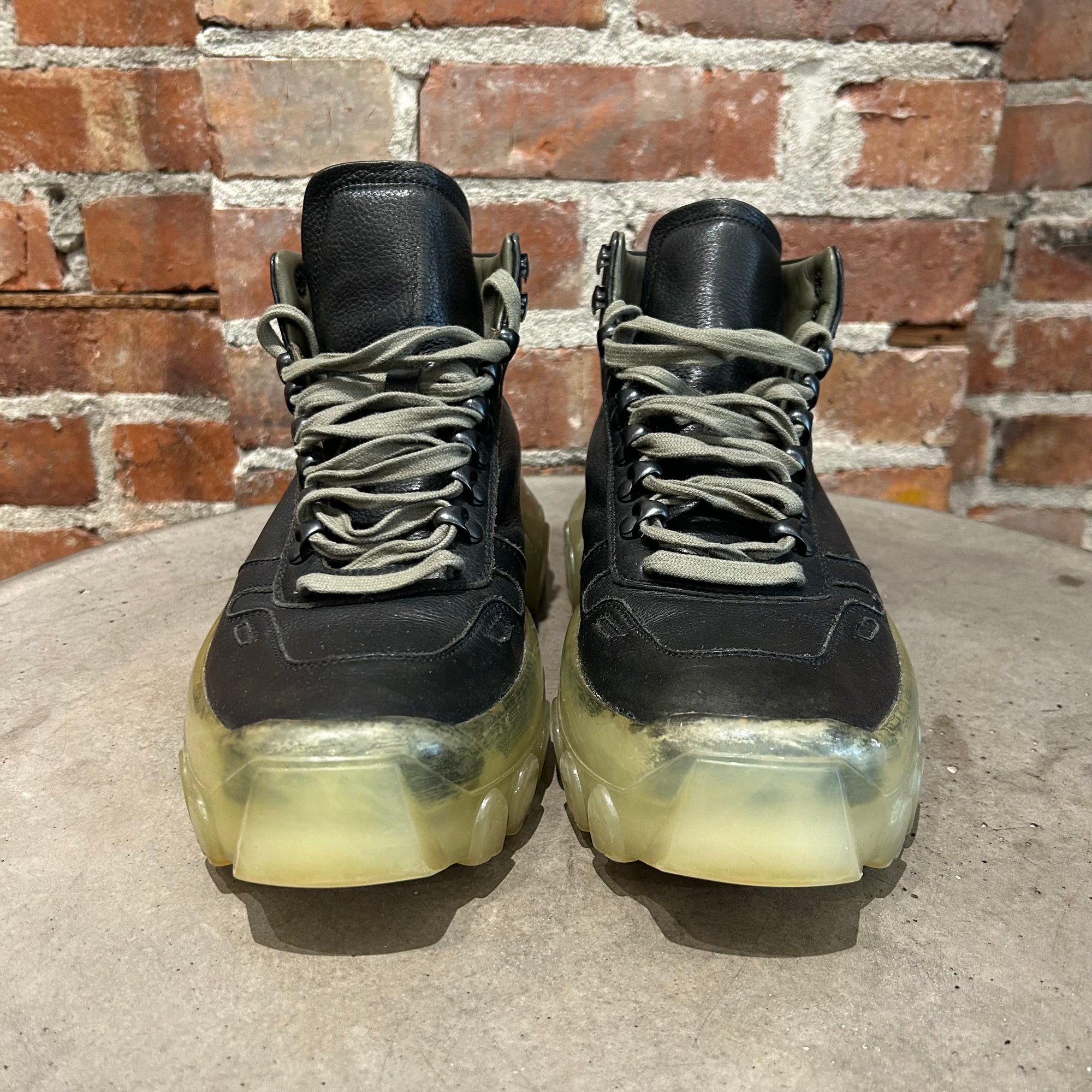 RICK OWENS TRANSPARENT TRACTOR LOW BOOTS ‘BLACK’