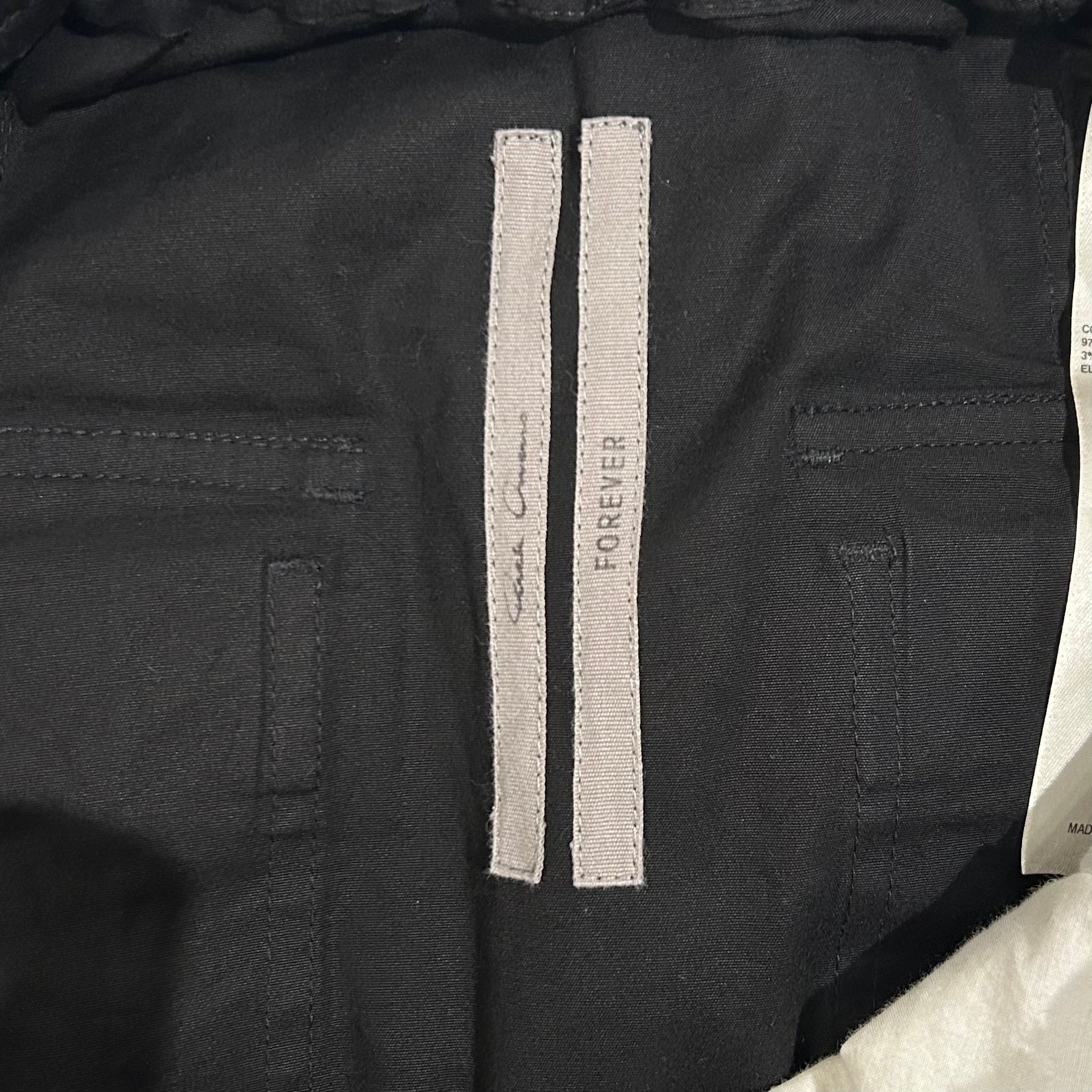 RICK OWENS FOREVER POD SHORTS ‘BLACK’