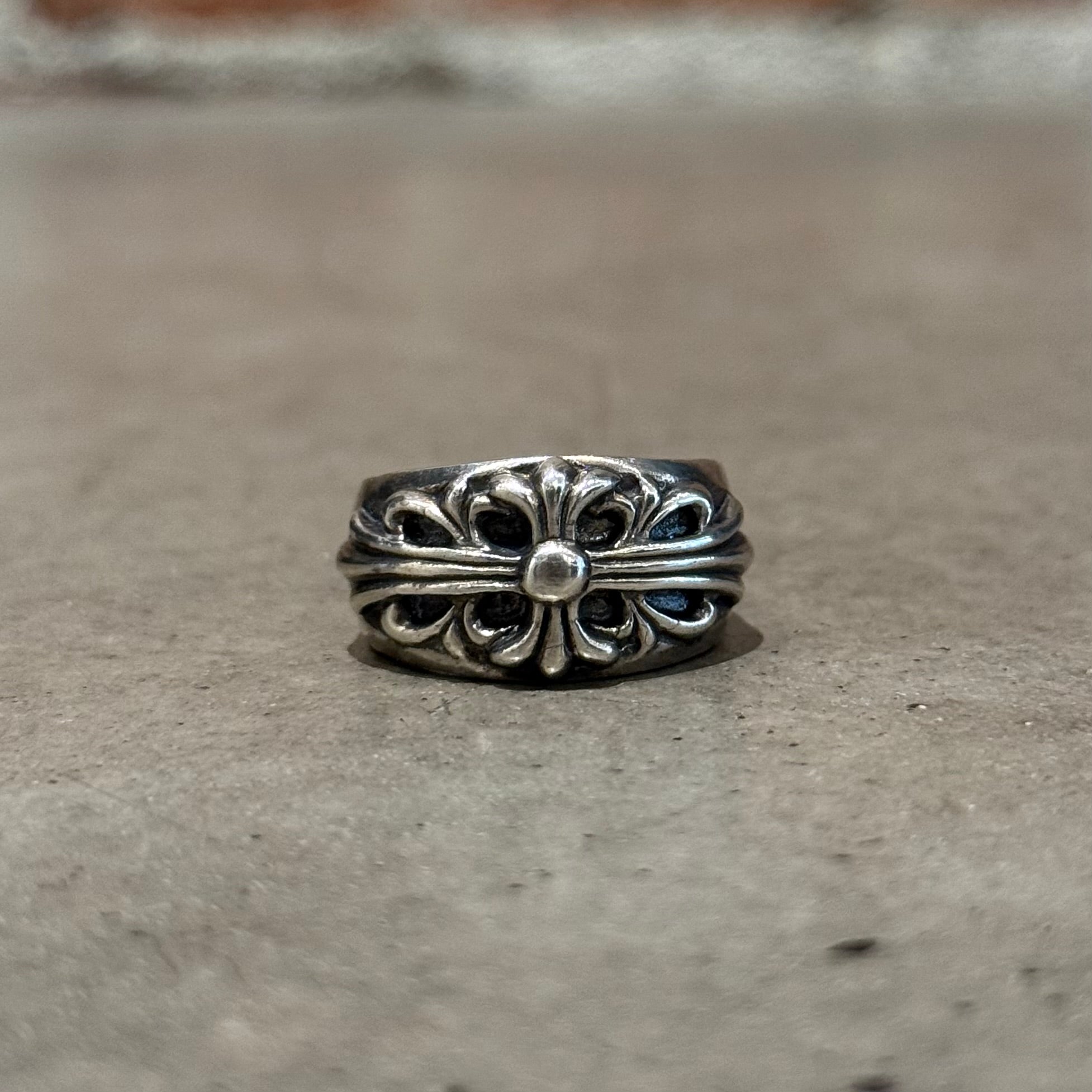 CHROME HEARTS CLASSIC FLORAL RING ‘SILVER’