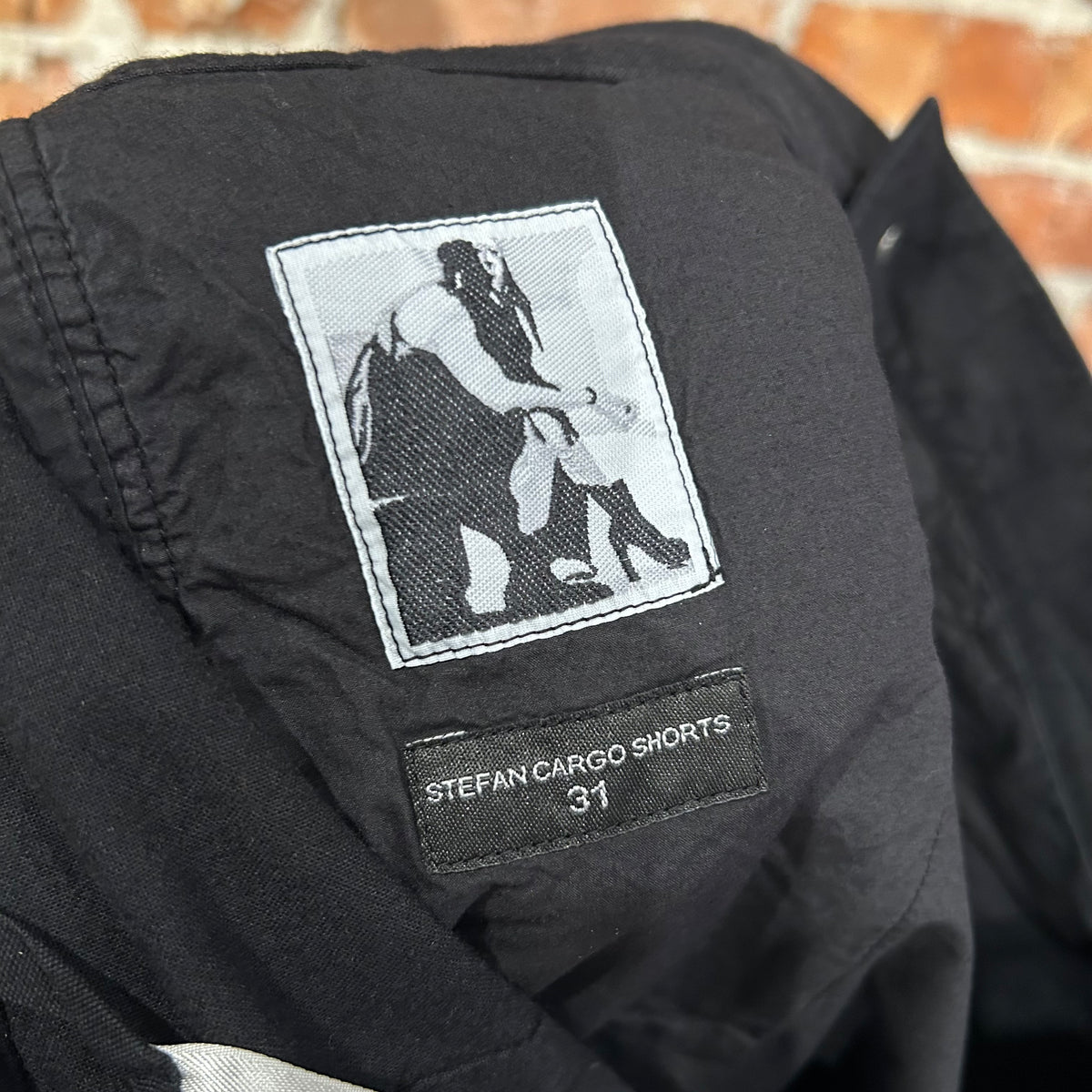 RICK OWENS FW25 CONCORDIANS DRKSHDW STEFAN CARGO SHORTS ‘BLACK’