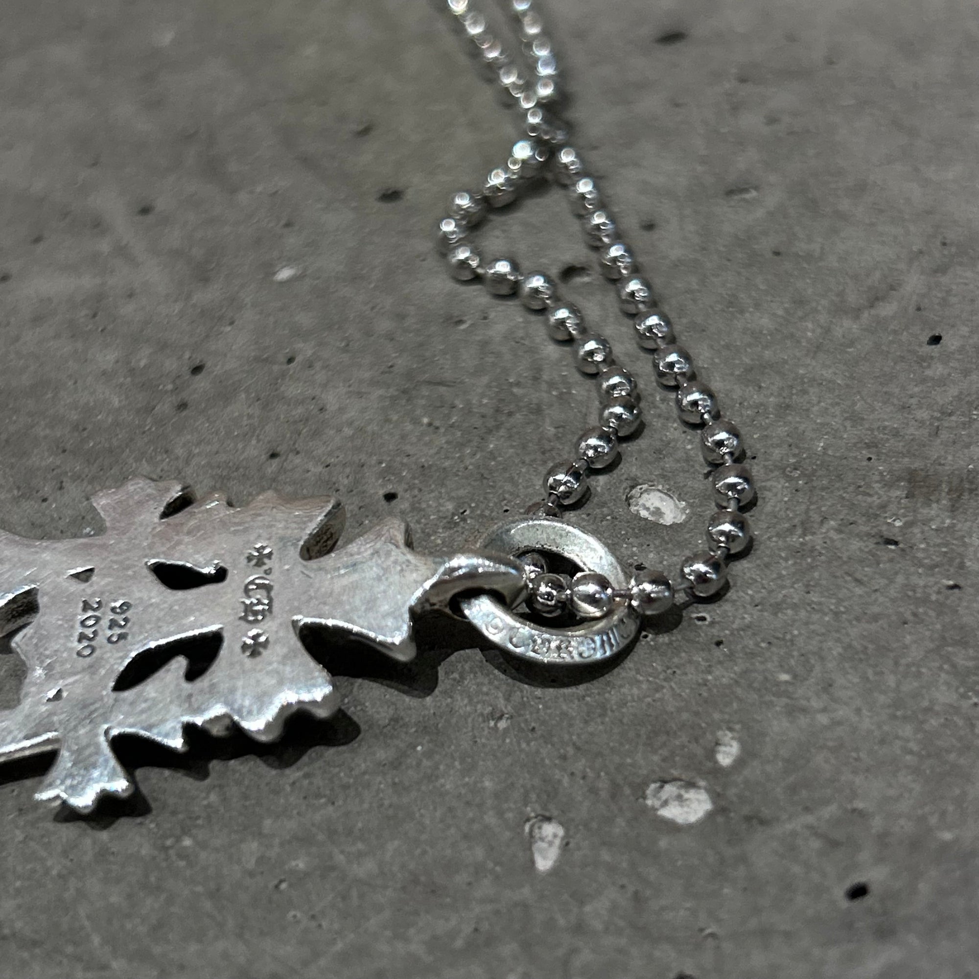 CHROME HEARTS SMALL TRIPLE CROSS NECKLACE ‘SILVER’