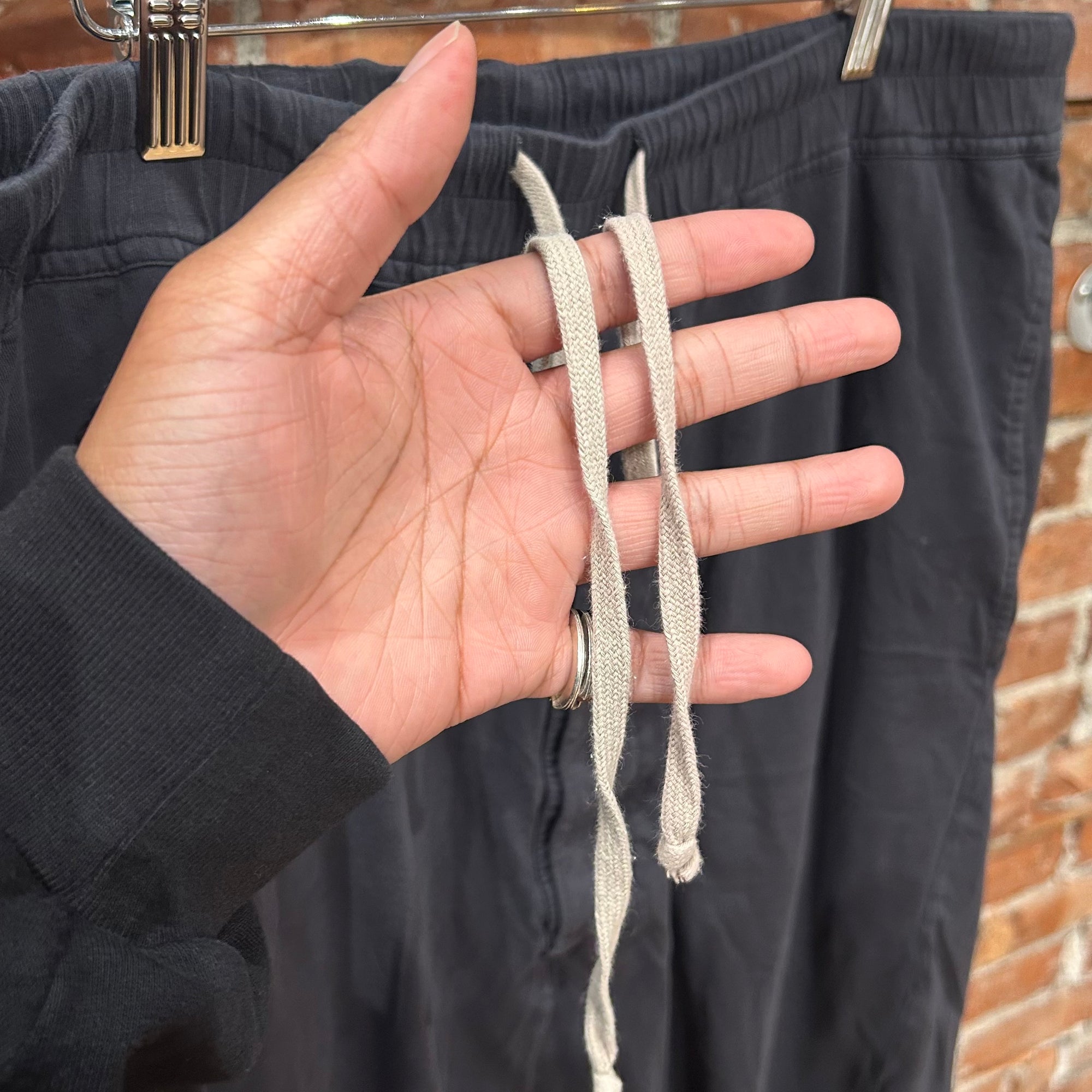 RICK OWENS DRKSDHW POD SHORTS ‘PASSPORT’