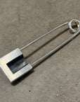 CHROME HEARTS PYRAMID PLUS LARGE SAFETY PIN ‘SILVER’