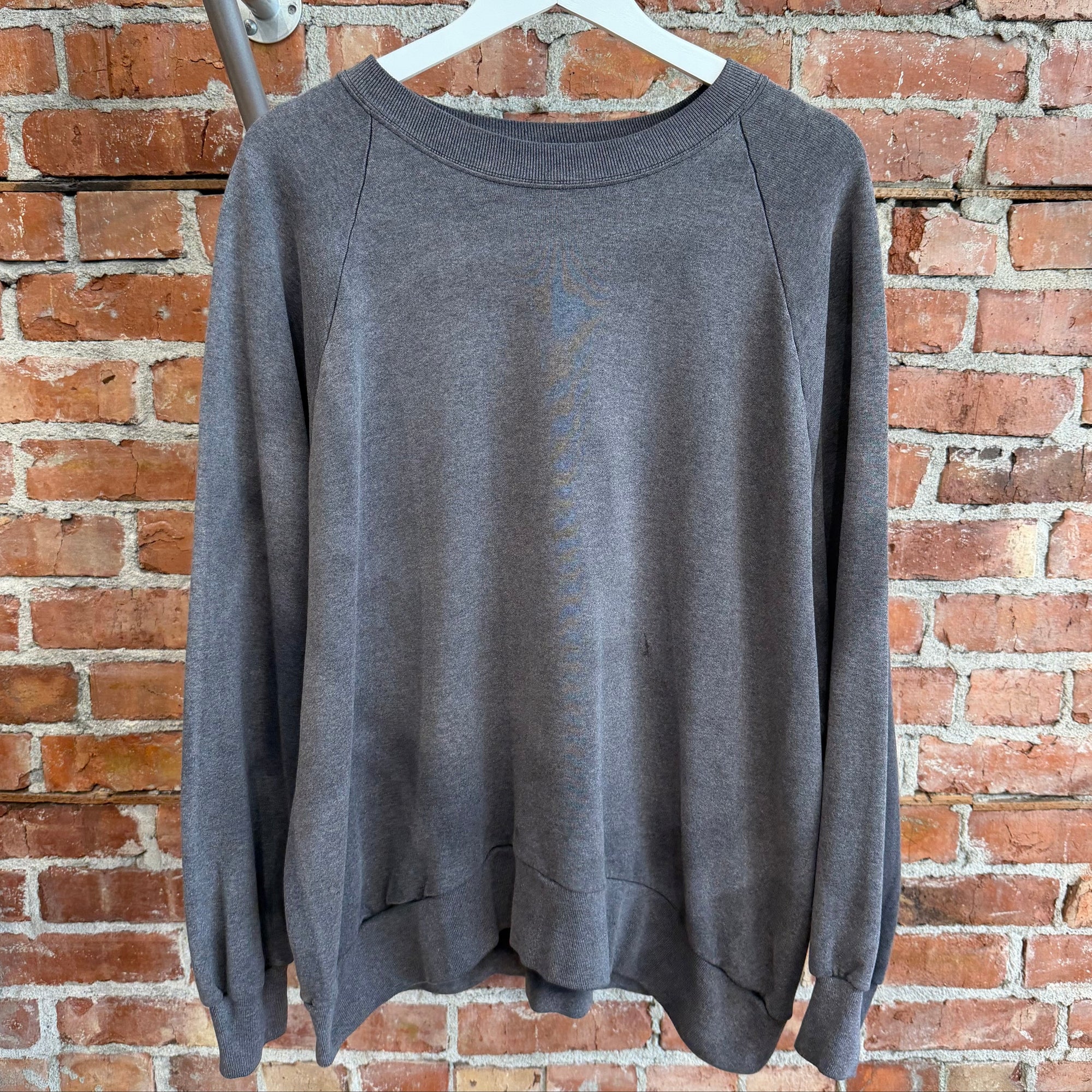 RUSSELL ATHETLIC 80S VINTAGE FADER CREWNECK ‘SUNFADED BLACK’