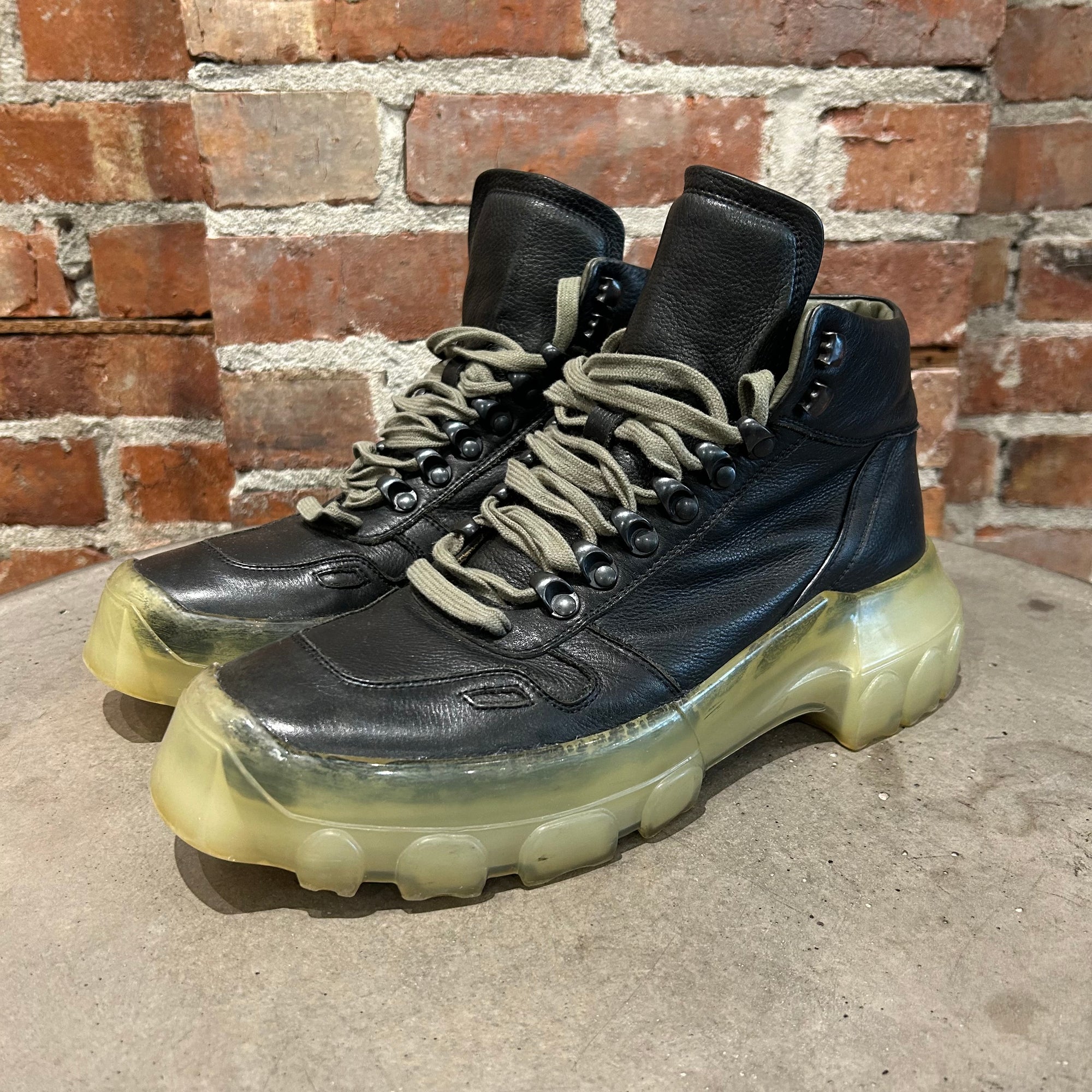 RICK OWENS TRANSPARENT TRACTOR LOW BOOTS ‘BLACK’