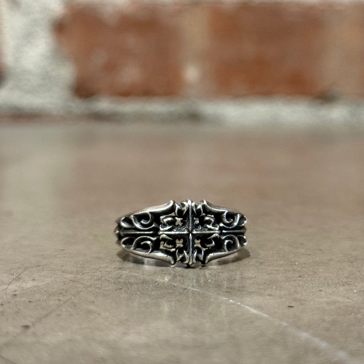 DEAL DESIGN GL CROSS LEVEL RING 'SILVER'