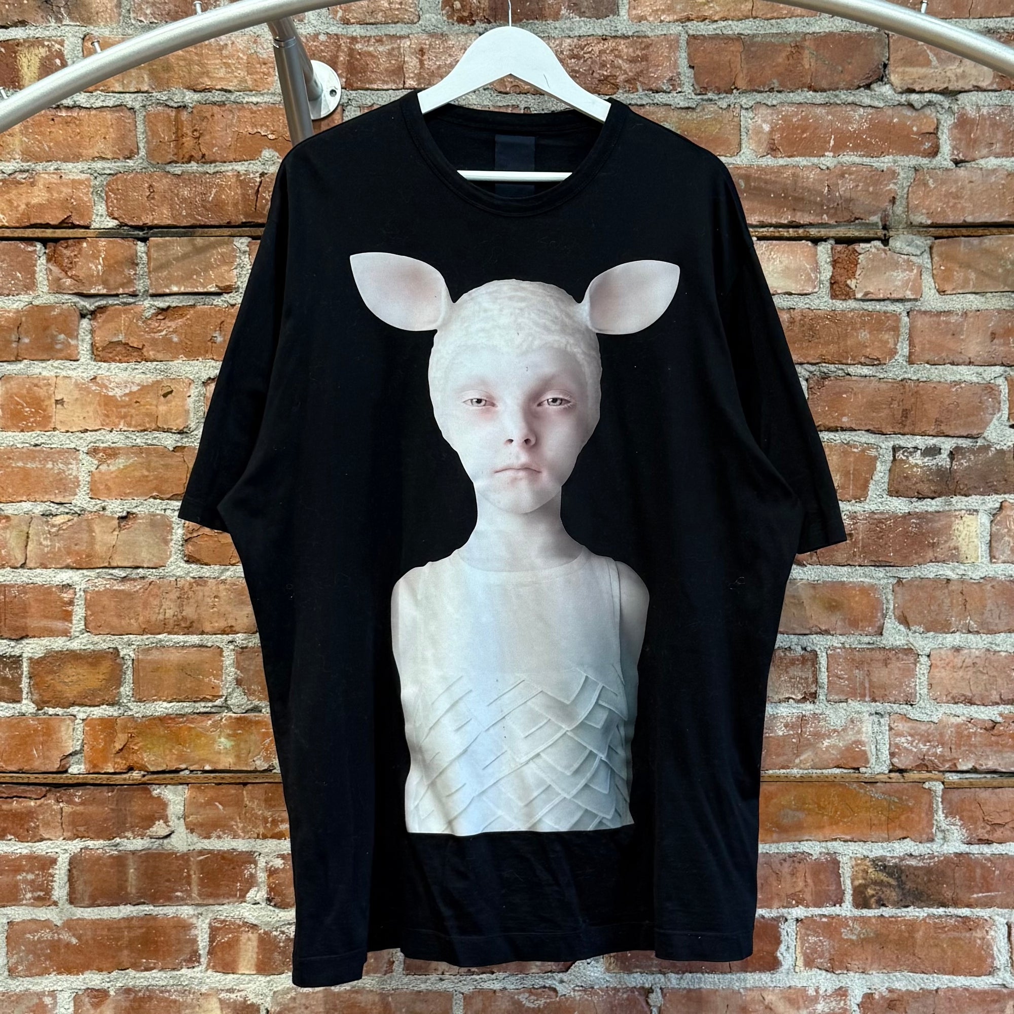 JUUN. J WHITE PIG HUMAN TEE ‘BLACK”