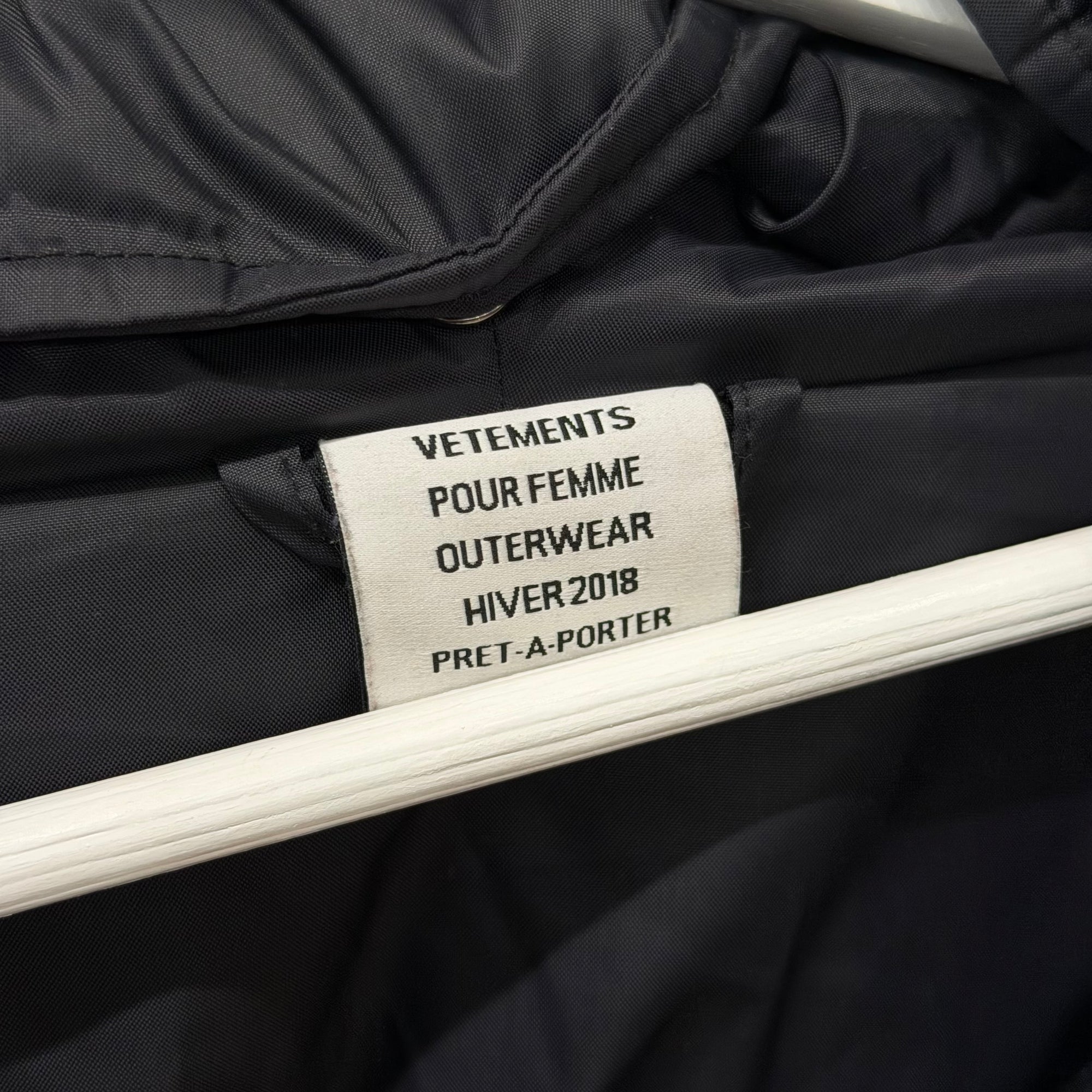 VETEMENTS AW17 GENETICALLY MODIFIED PUFFER JACKET ‘BLACK’