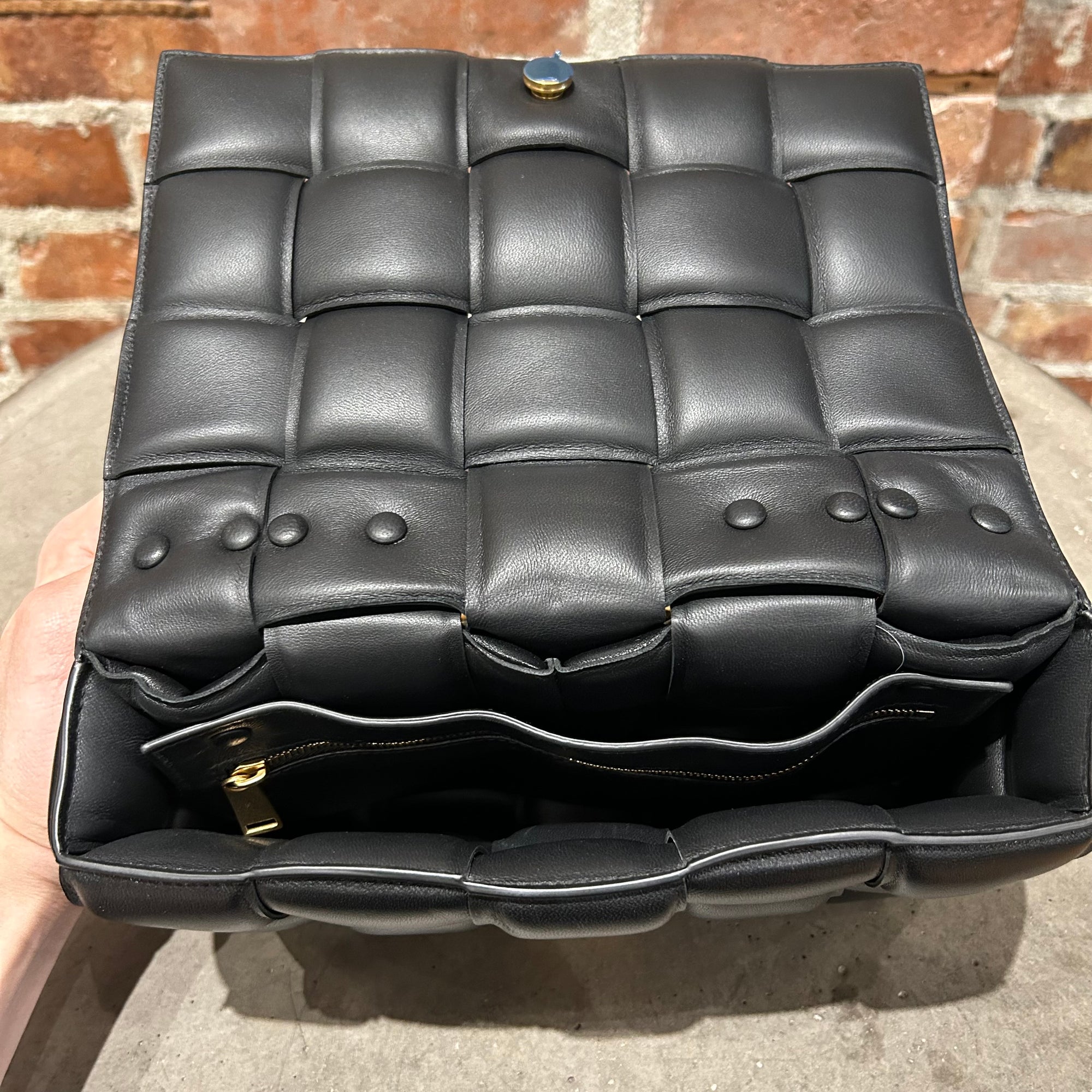 BOTTEGA VENETA CHAIN PADDED CASSETTE BAG ‘BLACK/GOLD’