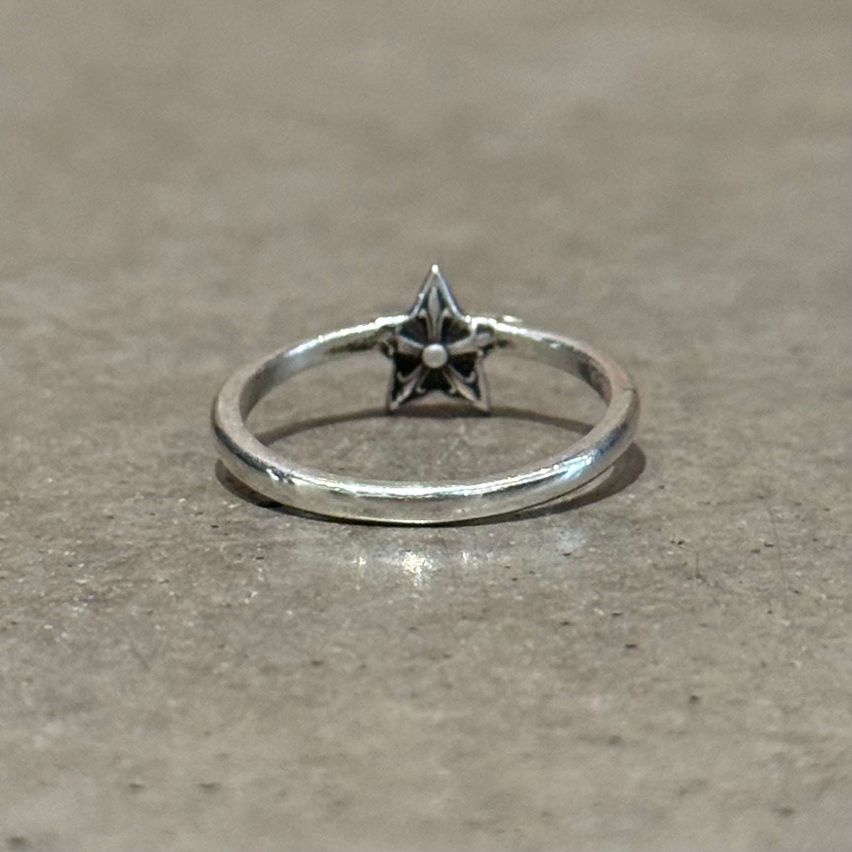 CHROME HEARTS STAR BUBBLE GUM RING ‘SILVER’