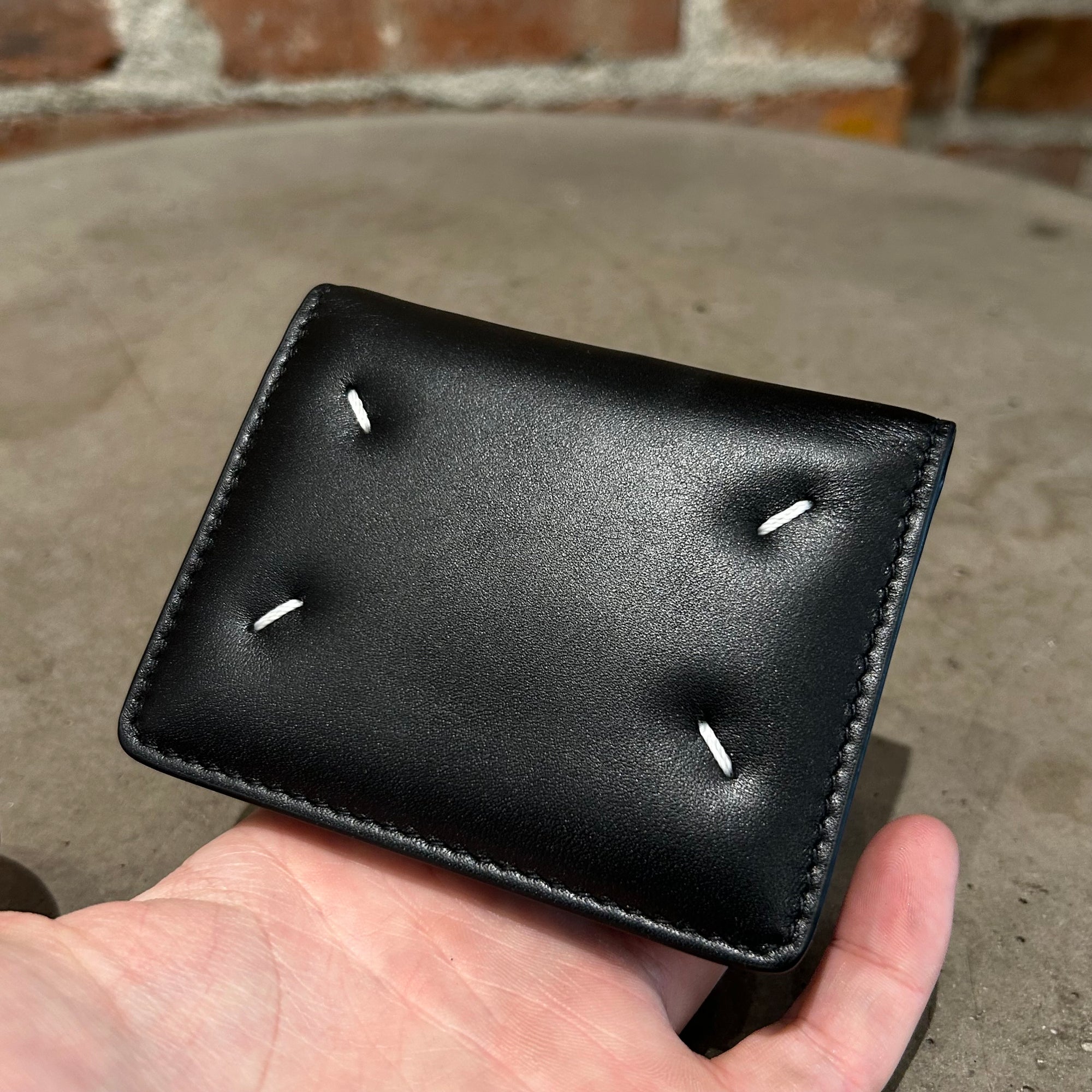MAISON MARGIELA FOUR STITCH CARD HOLDER KEYCHAIN WALLET ‘BLACK’