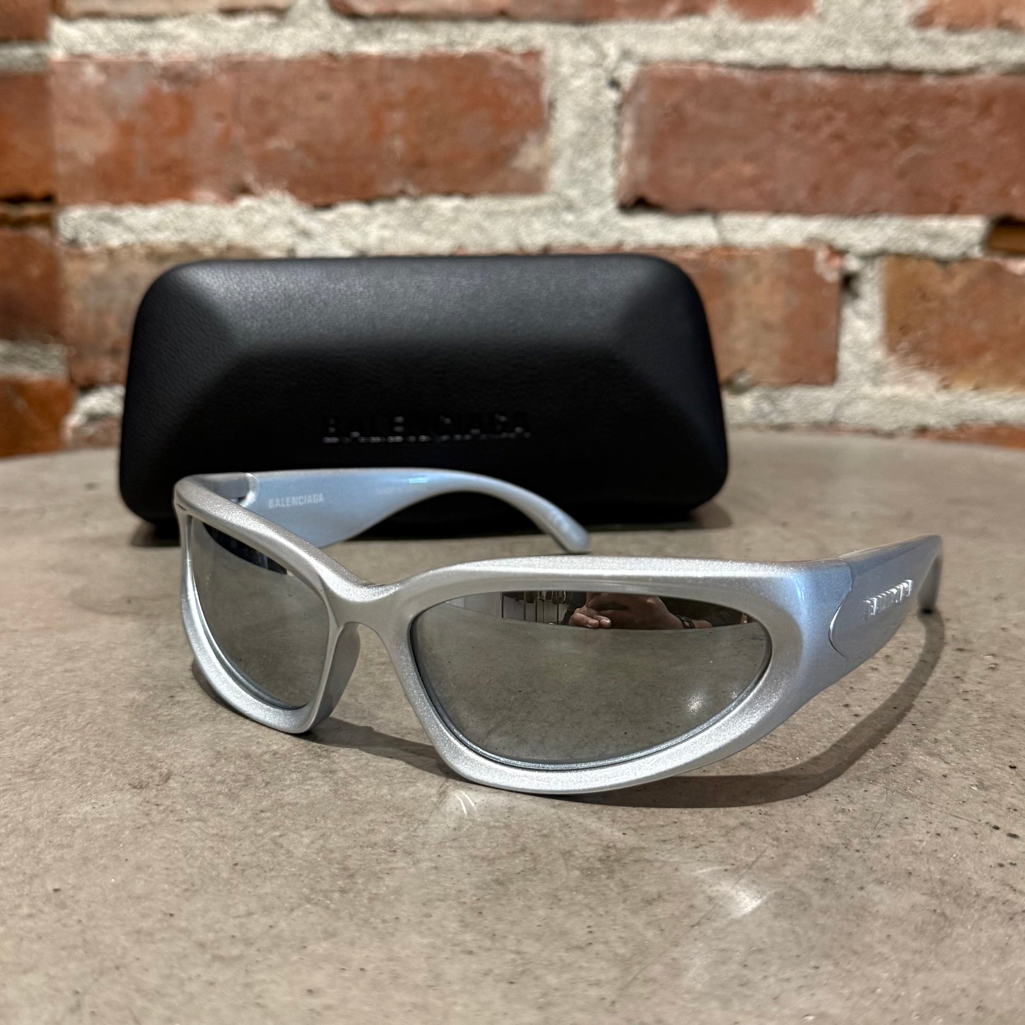 BALENCIAGA SWIFT OVAL SUNGLASSES ‘SILVER’