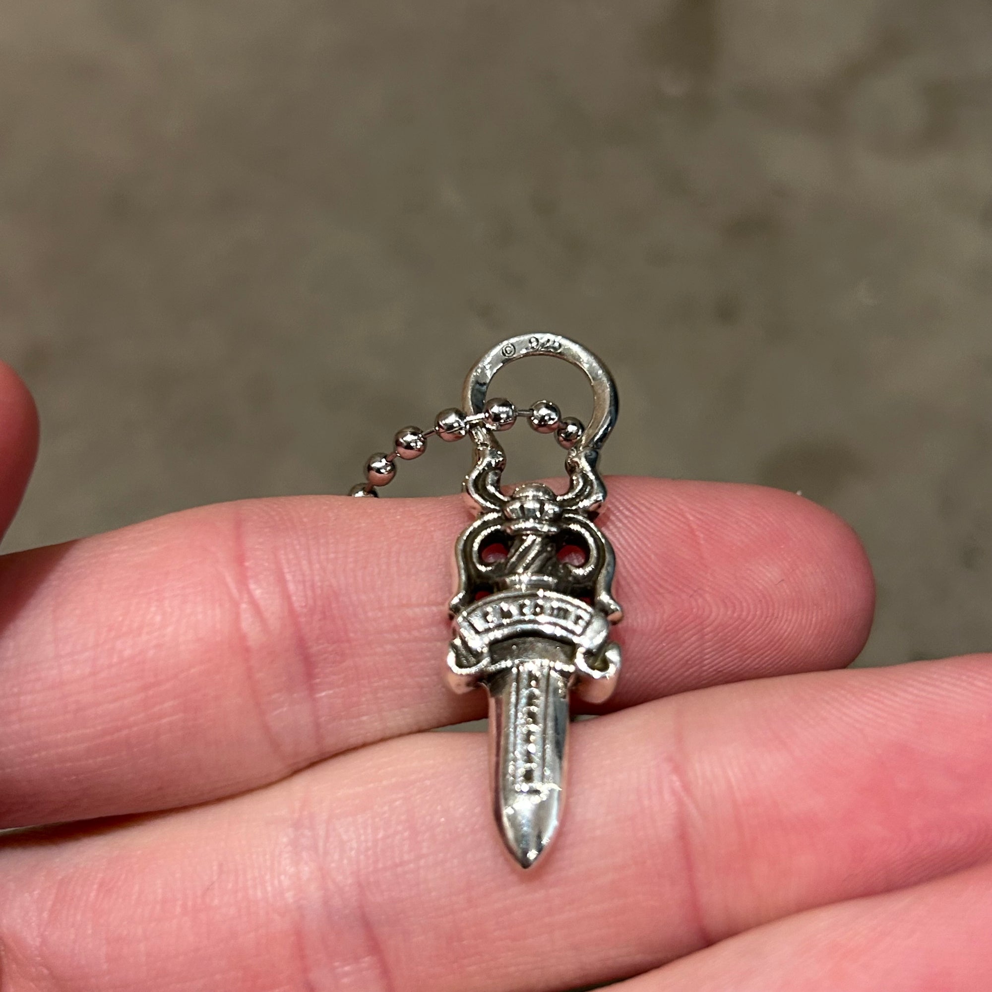 CHROME HEARTS LOOP DAGGER NECKLACE 'SILVER'