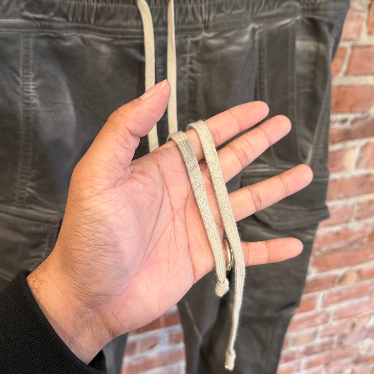 RICK OWENS SS23 EDFU DRKSHDW MASTADON CARGOS ‘DARK DUST’