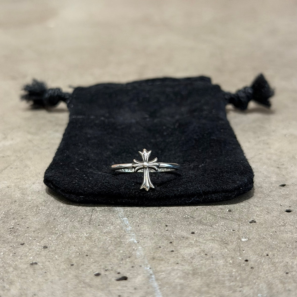 CHROME HEARTS CROSS BUBBLEGUM RING ‘SILVER’