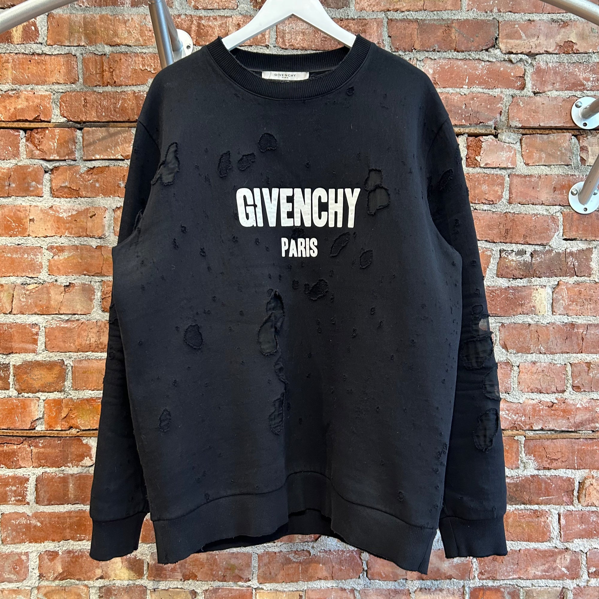 GIVENCHY FW25 PARIS DISTRESSED LOGO CREWNECK ‘BLACK’