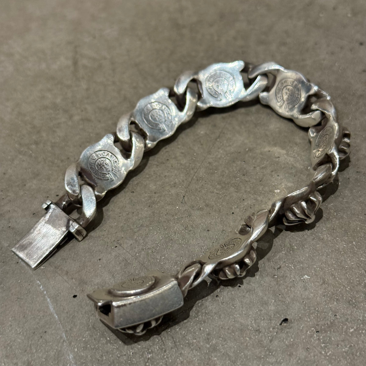 CHROME HEARTS PLUS CROSS LINK BRACELET ‘SILVER’