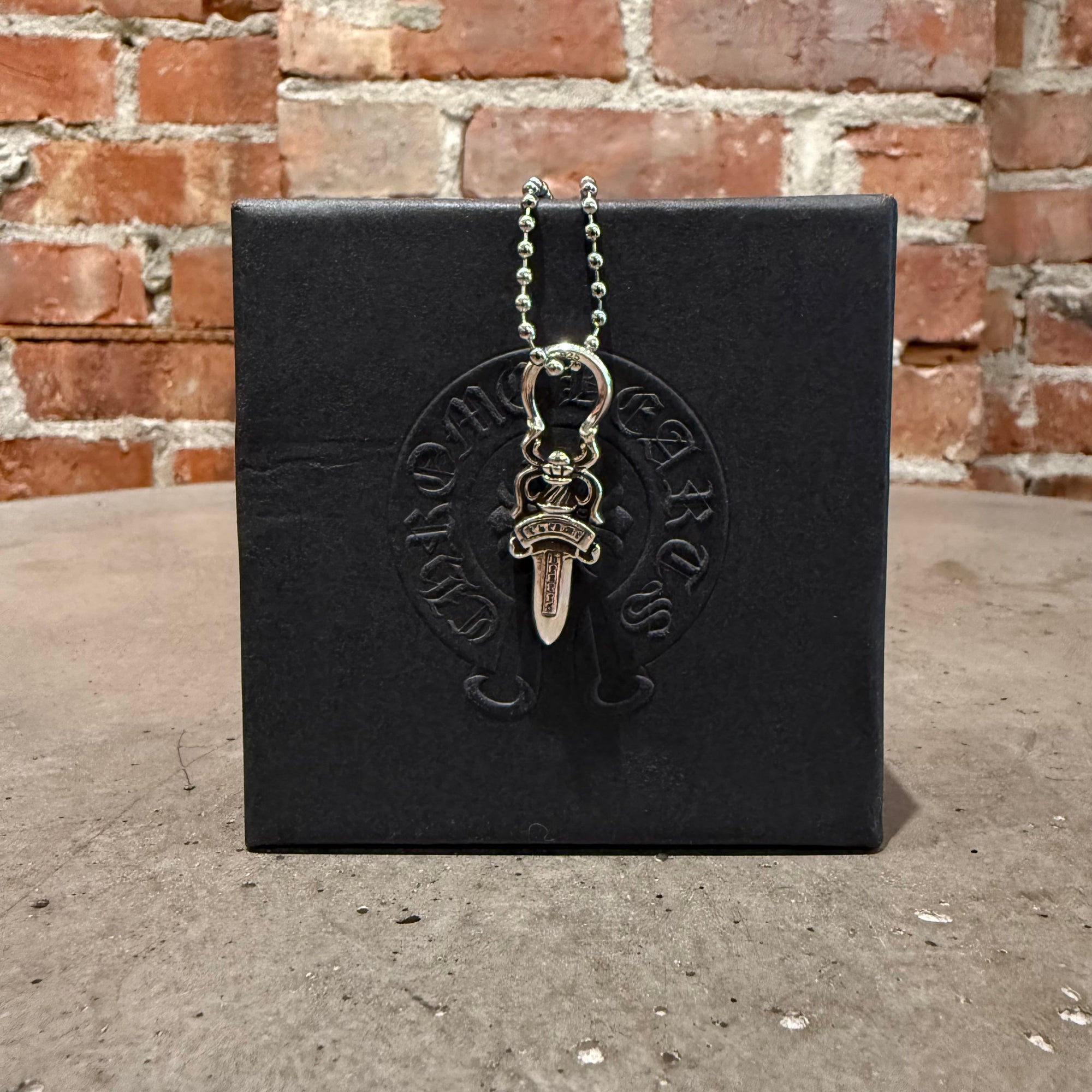 CHROME HEARTS LOOP DAGGER NECKLACE 'SILVER'