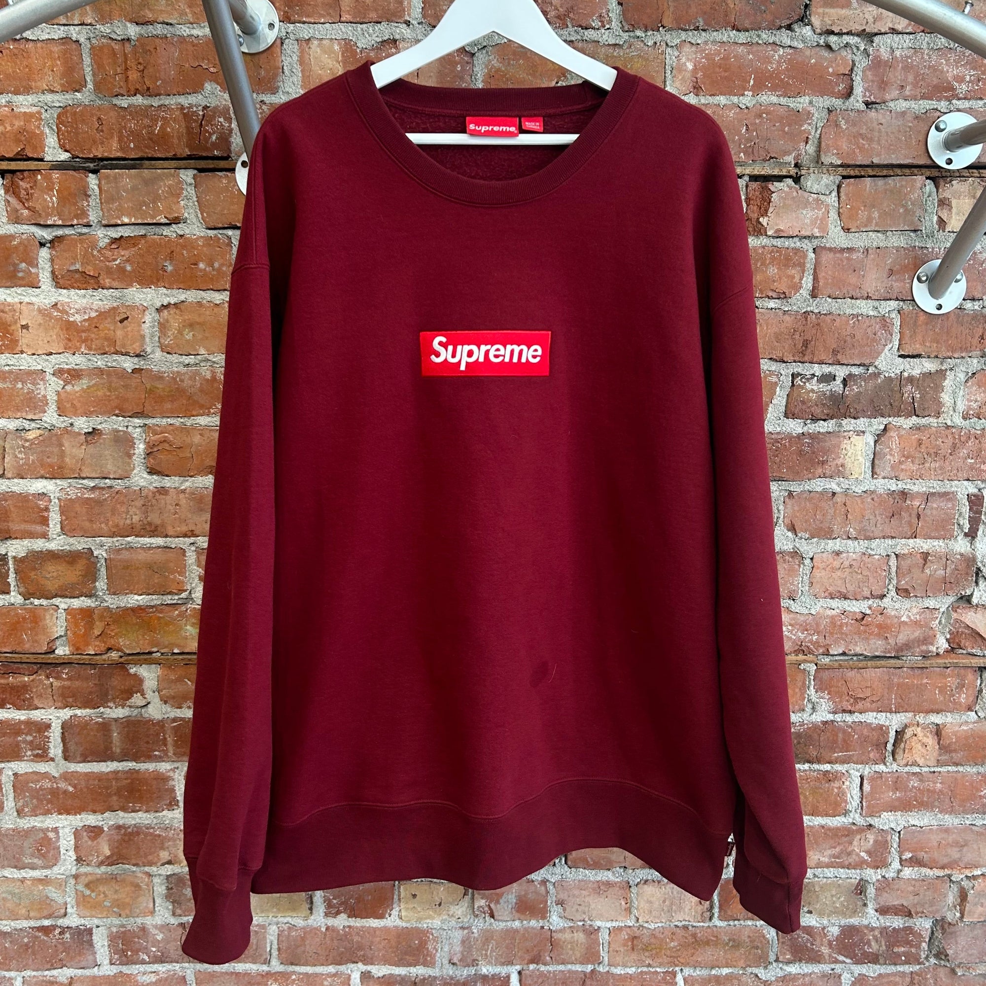 SUPREME FW22 BOX LOGO CREWNECK ‘BURGUNDY’