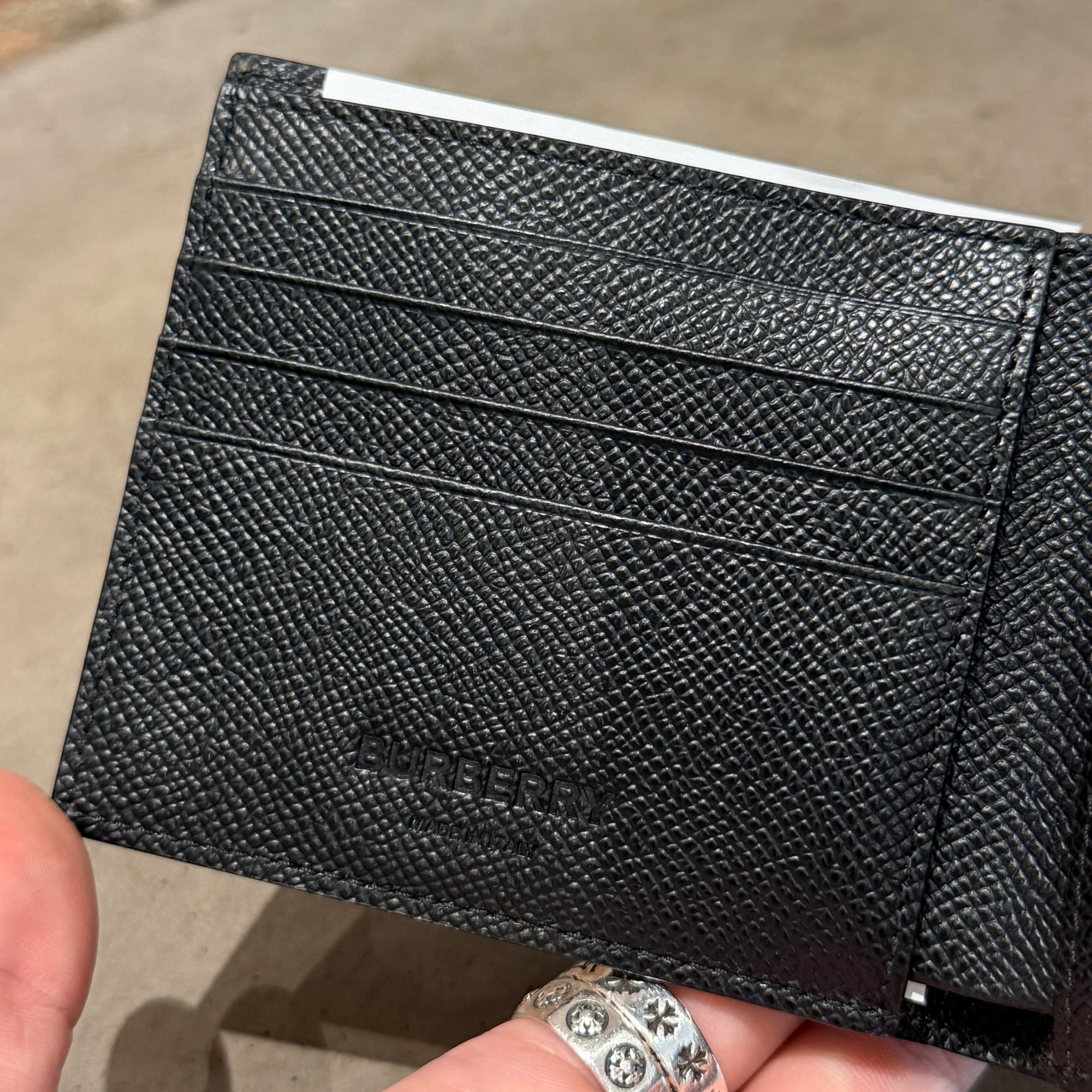 BURBERRY BIFOLD LEATHER WALLET ‘BLACK’