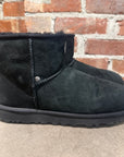 CHROME HEARTS DAGGER UGG BOOTS ‘BLACK’