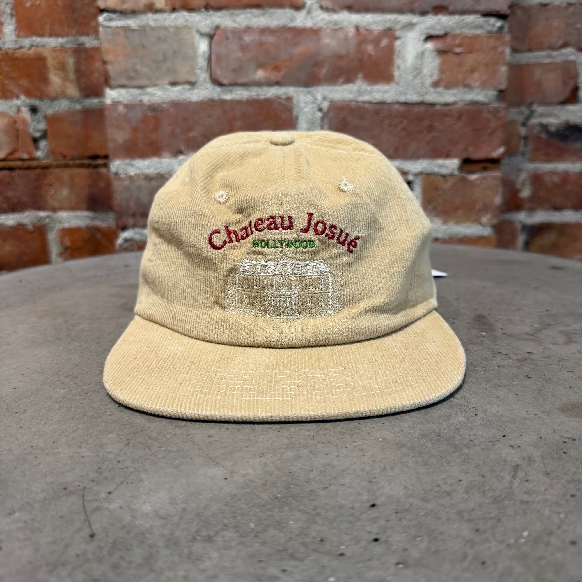 GALLERY DEPT. CHATEAU JOSUÉ RESORT CAP ‘TAN’