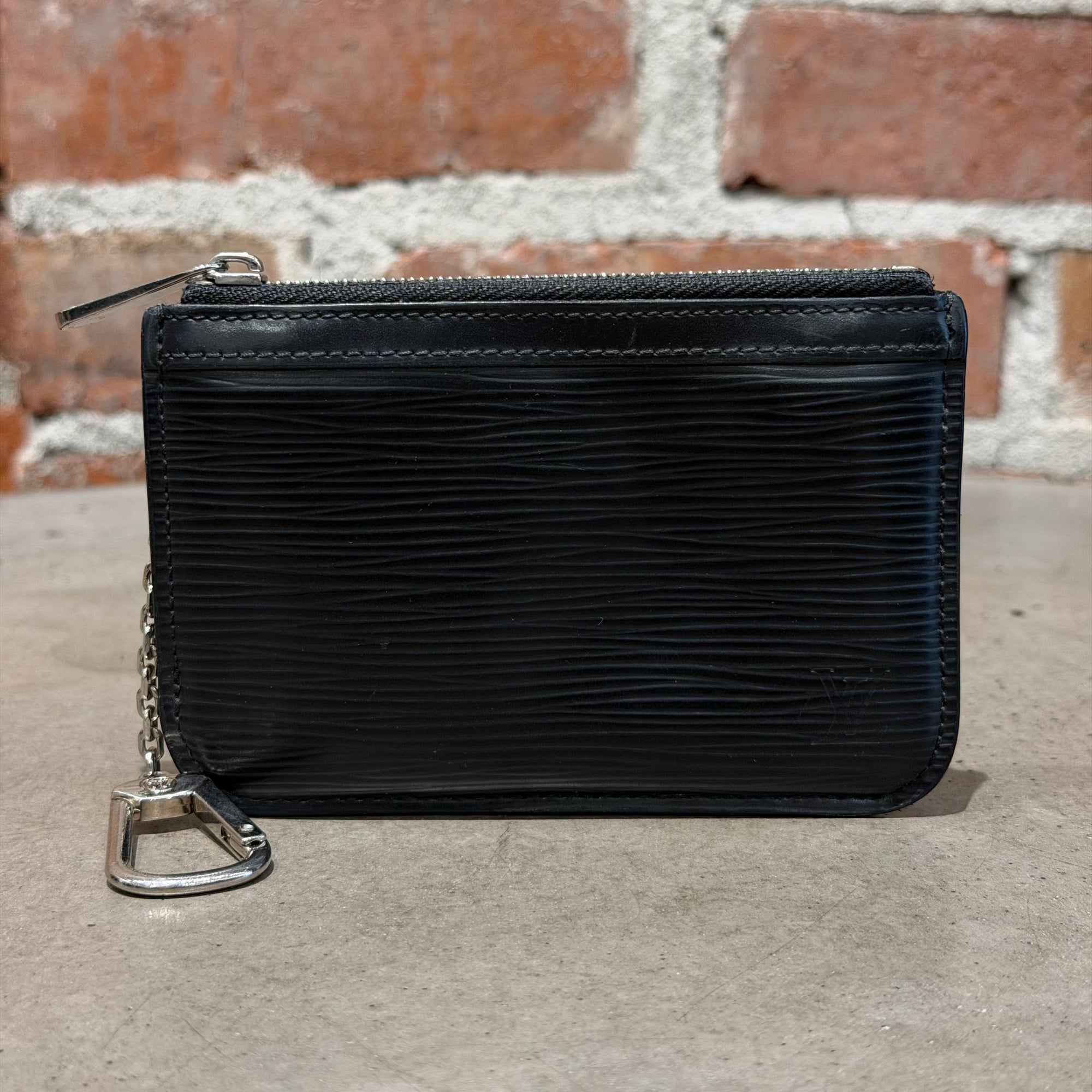 LOUIS VUITTON EPI LEATHER CHAIN CARDHOLDER ‘BLACK’