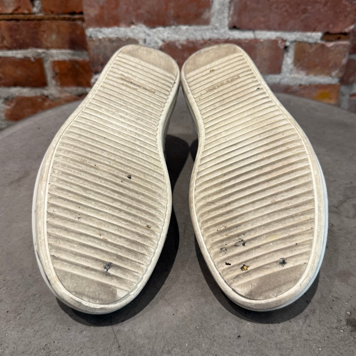 RICK OWENS MAINLINE LEATHER RAMONE LOW SNEAKERS ‘CREAM’