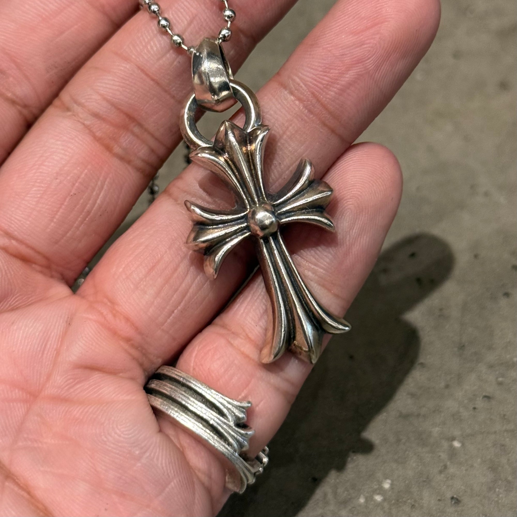 CHROME HEARTS SMALL CROSS W/ BALE NECKLACE ‘SILVER’