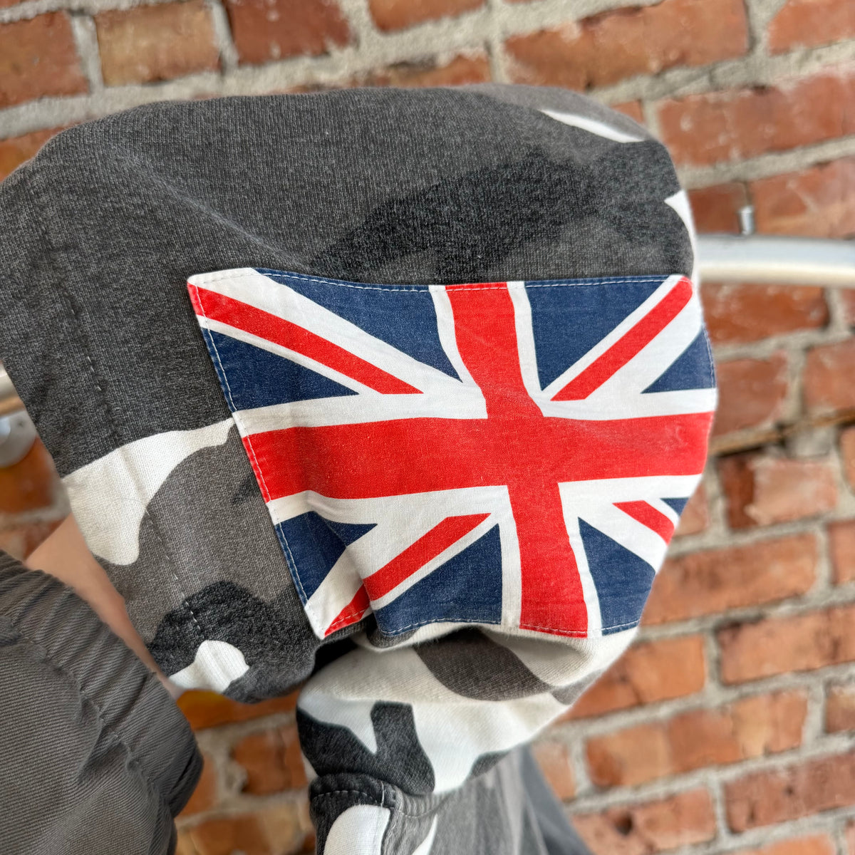 SUPREME FW14 INTERNATIONAL FLAGS HOODIE ‘SNOW CAMO’