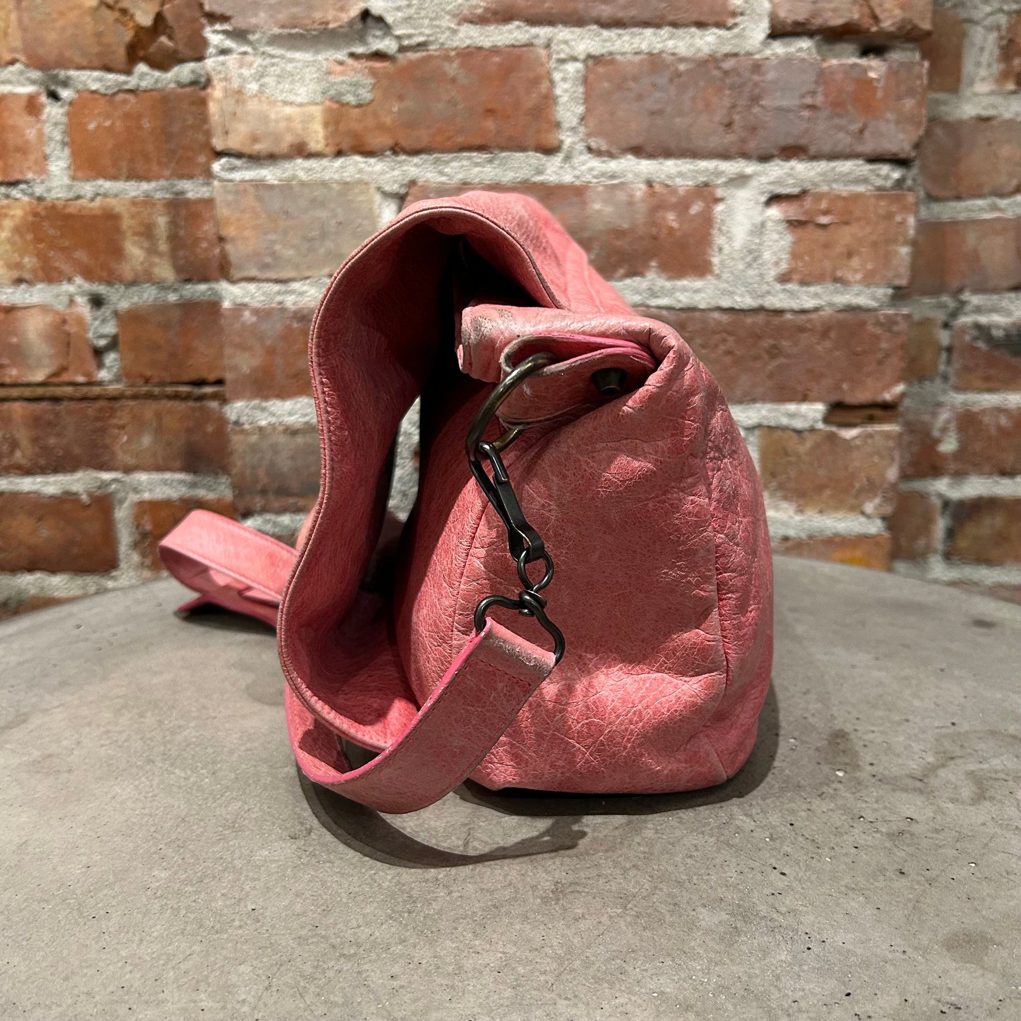 BALENCIAGA CITY MESSENGER SHOULDER BAG ‘RED’