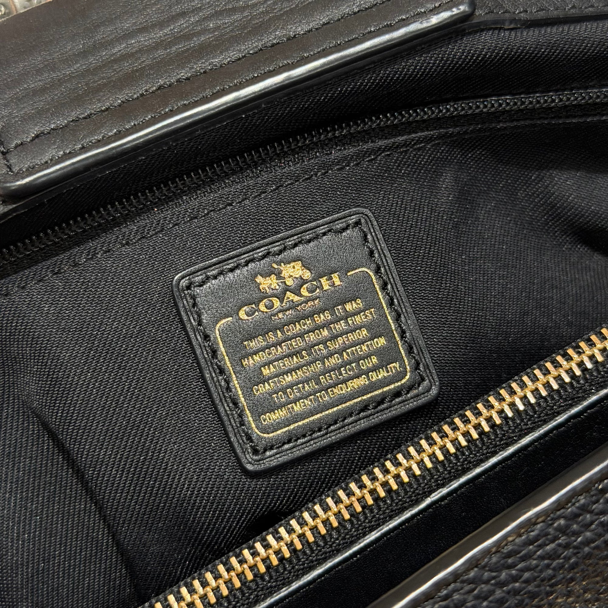 COACH SWAGGER CARRYALL SHOULDER BAG ‘BLACK’
