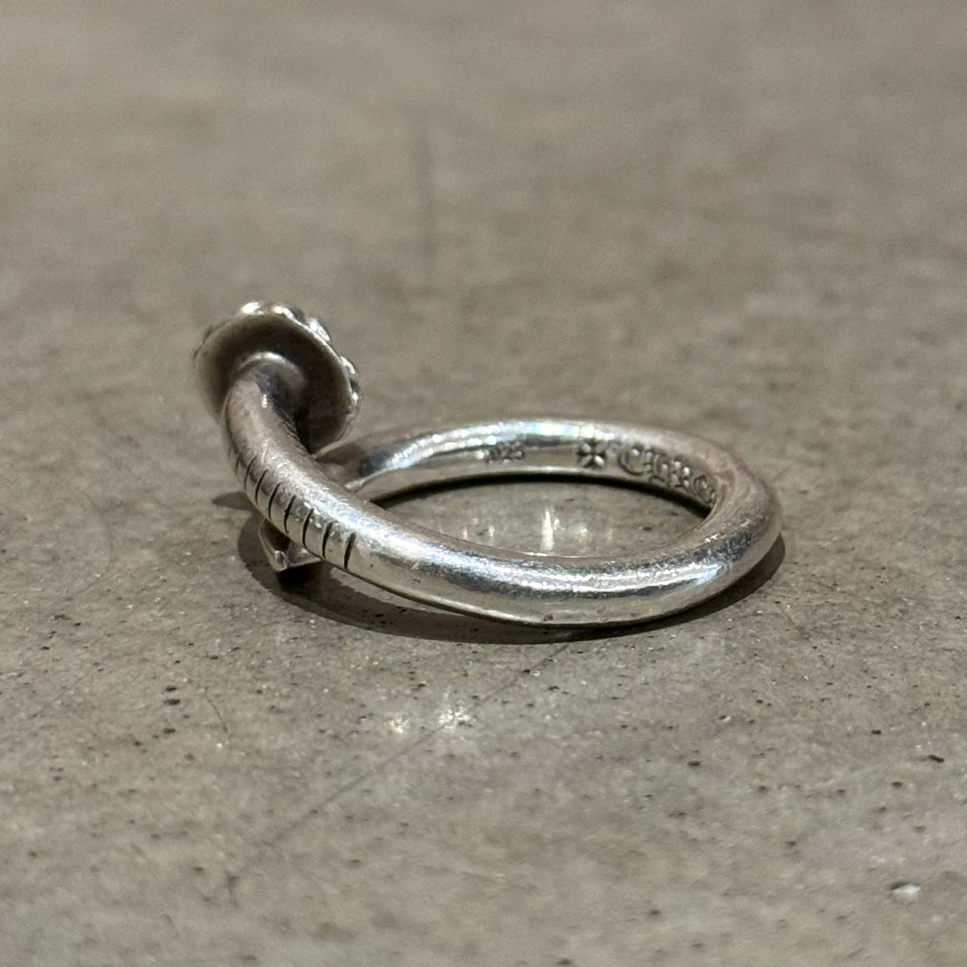 CHROME HEARTS CROSSBALL NAIL RING ‘SILVER’