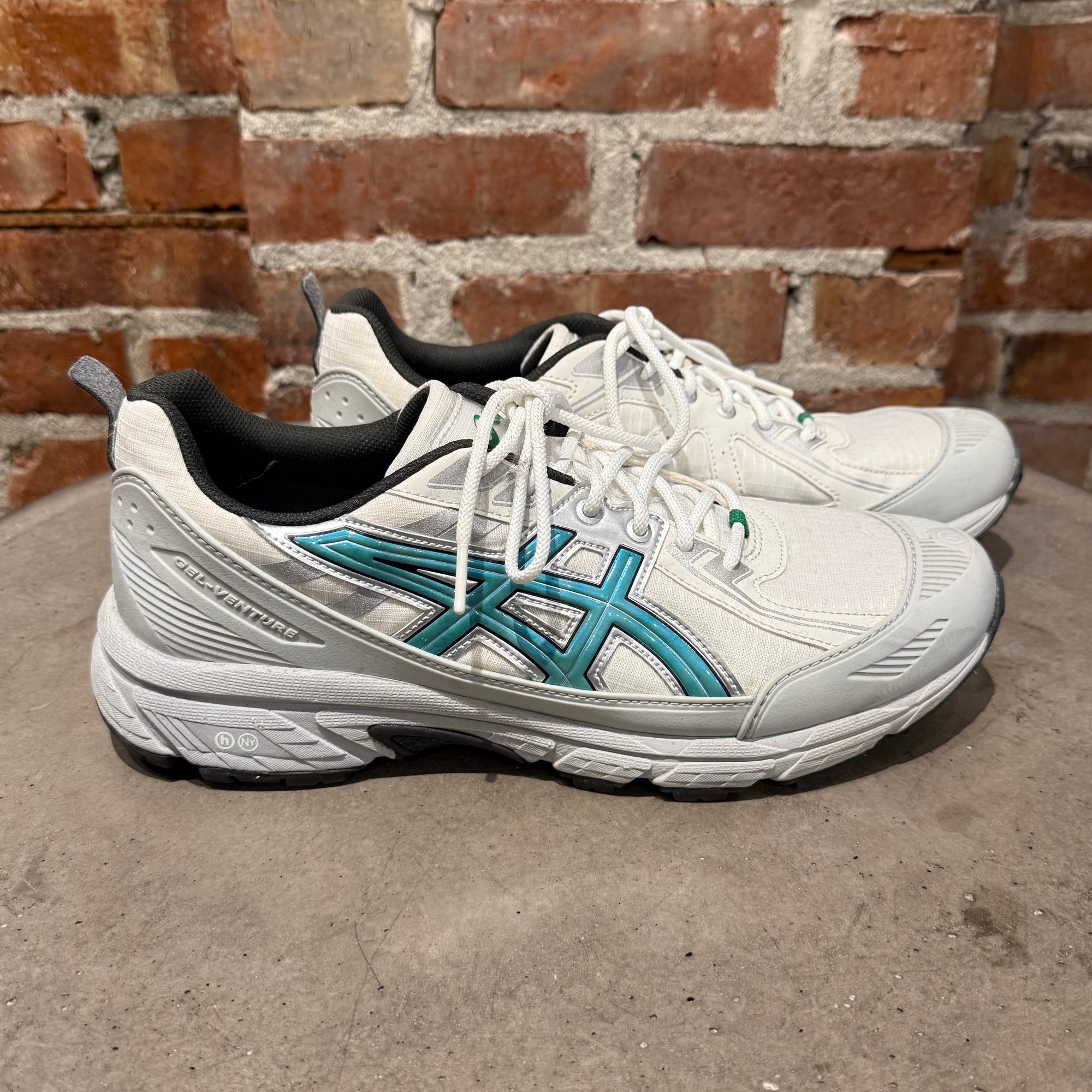 HIDDEN NY X ASICS GEL VENTURE 6 ‘WHITE’